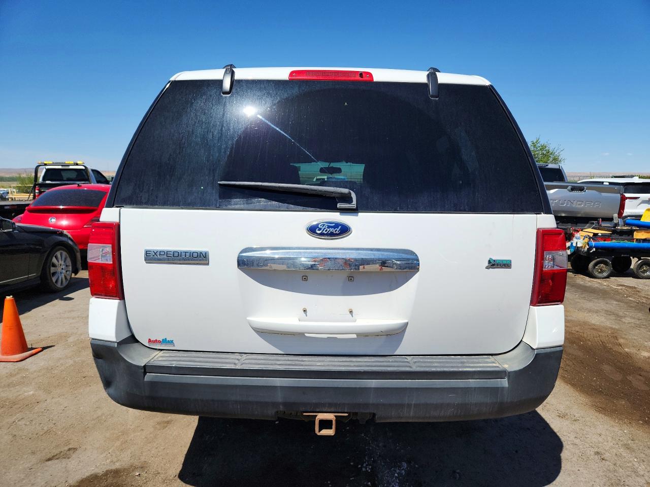 2014 Ford Expedition El Xl White vin: 1FMJK1G57EEF52557