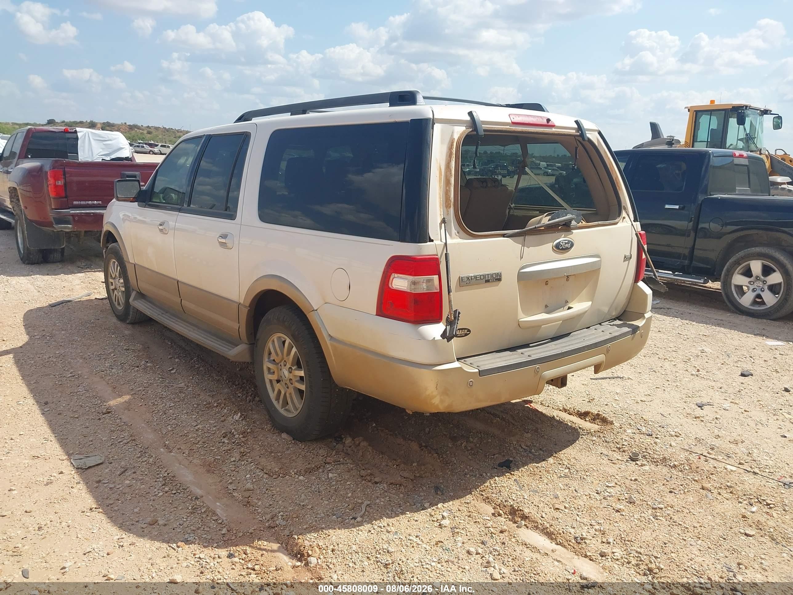 2011 Ford Expedition El Xlt White vin: 1FMJK1H52BEF56137