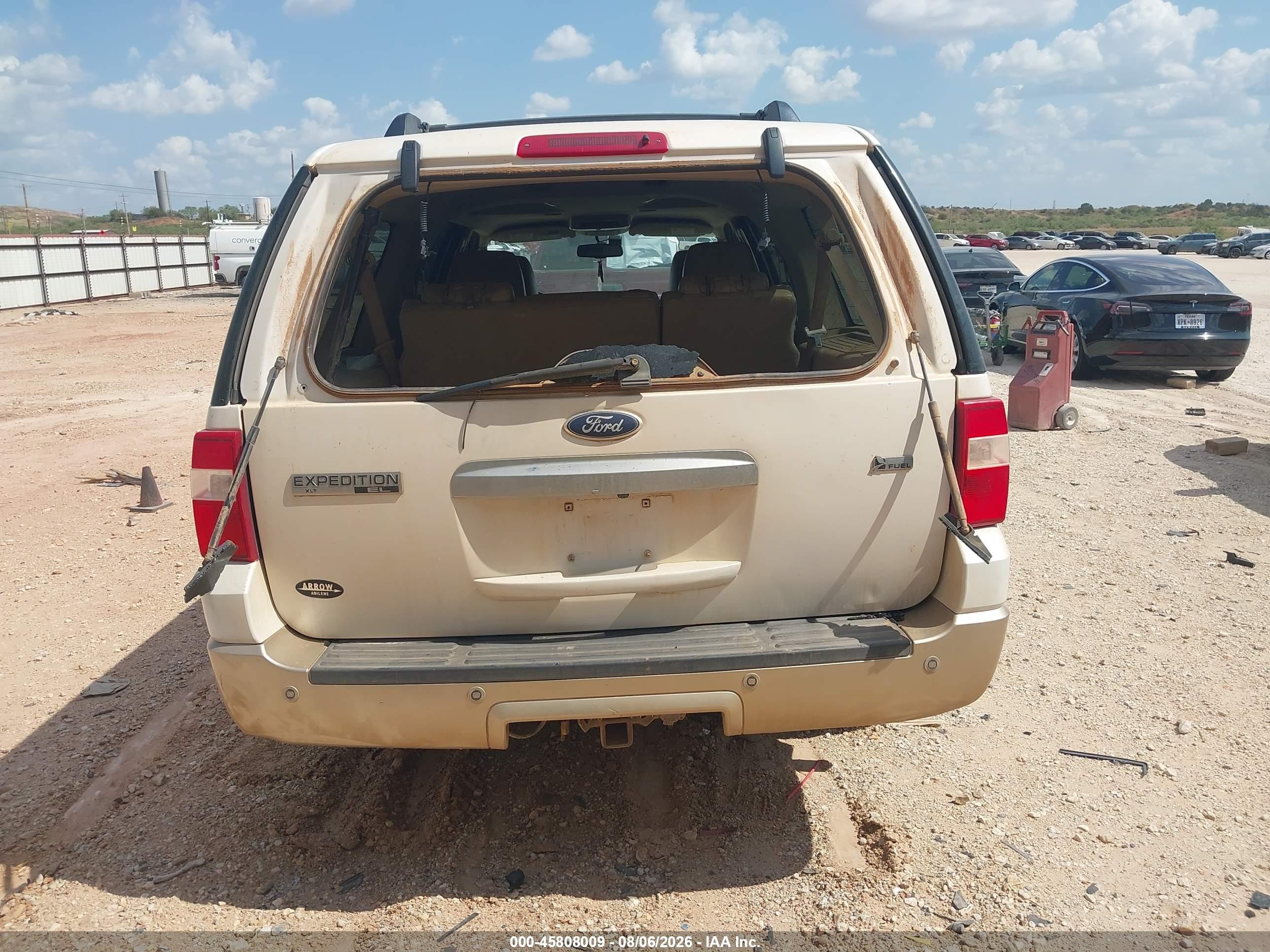 2011 Ford Expedition El Xlt White vin: 1FMJK1H52BEF56137
