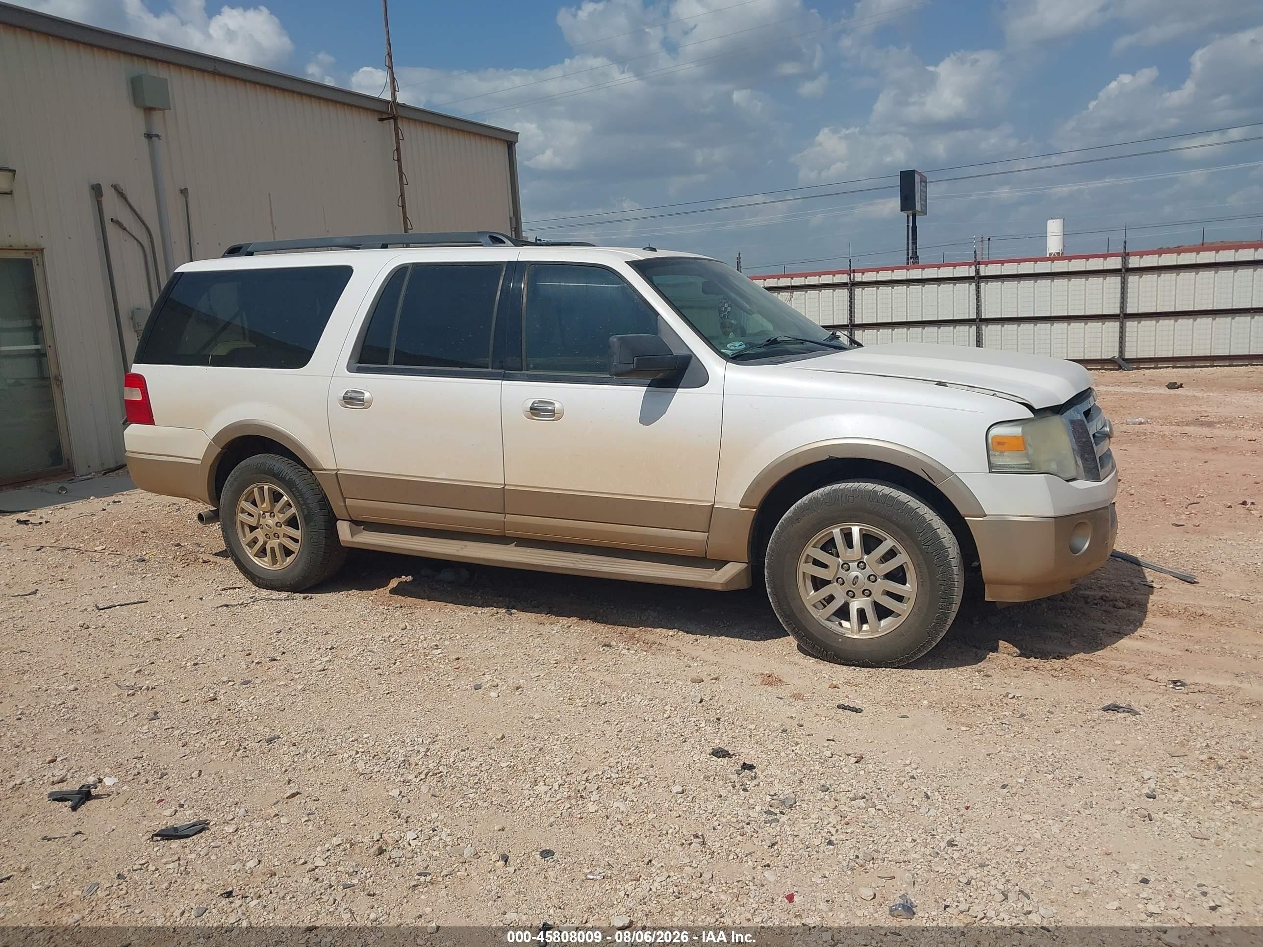 2011 Ford Expedition El Xlt White vin: 1FMJK1H52BEF56137