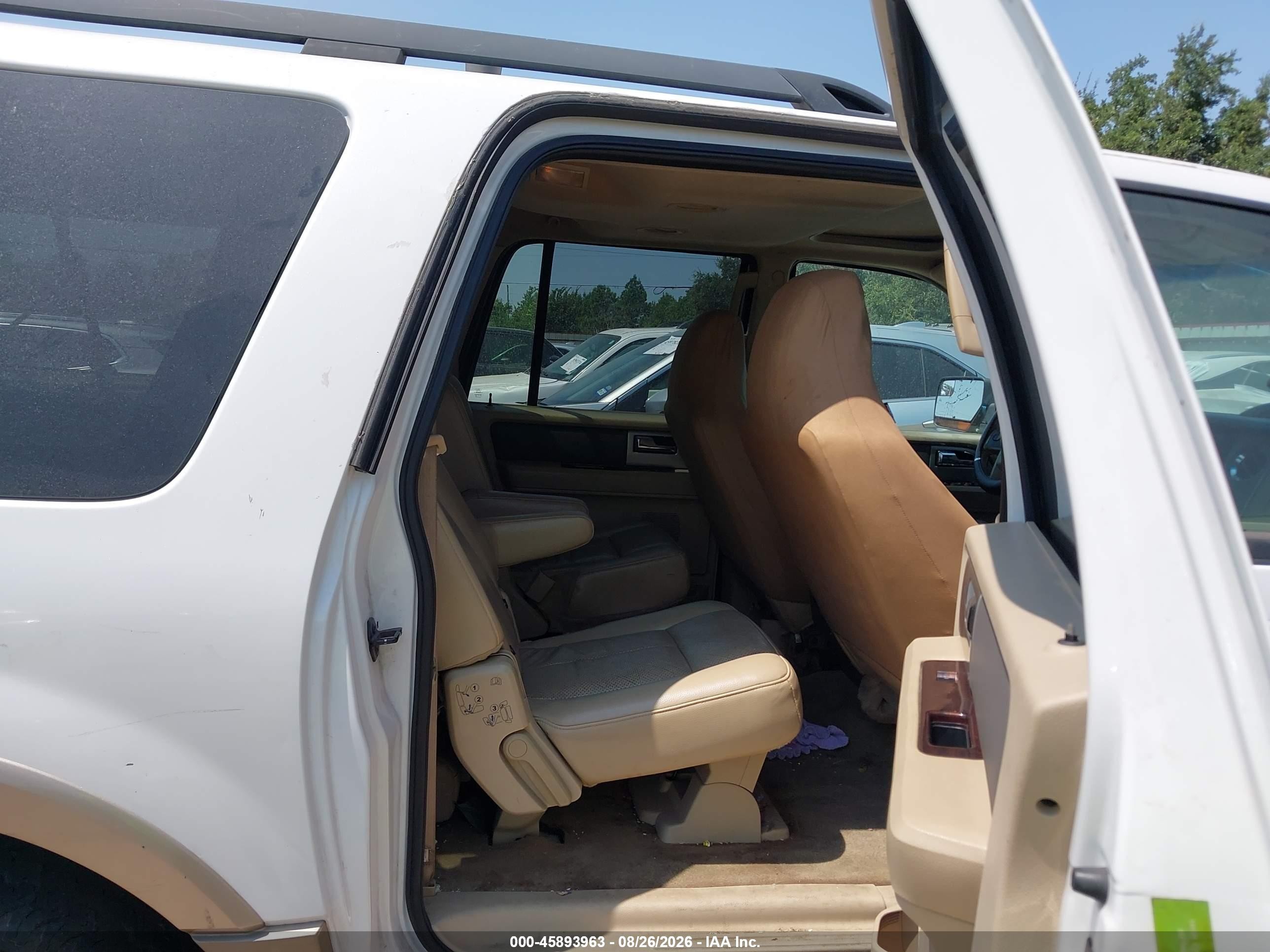 2013 Ford Expedition El Xlt White vin: 1FMJK1H55DEF66325
