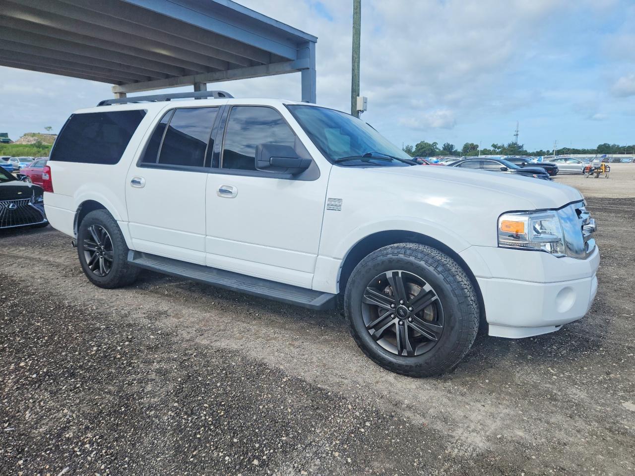2013 Ford Expedition El Xlt White vin: 1FMJK1H57DEF01055