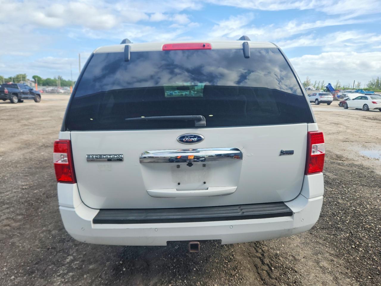 2013 Ford Expedition El Xlt White vin: 1FMJK1H57DEF01055