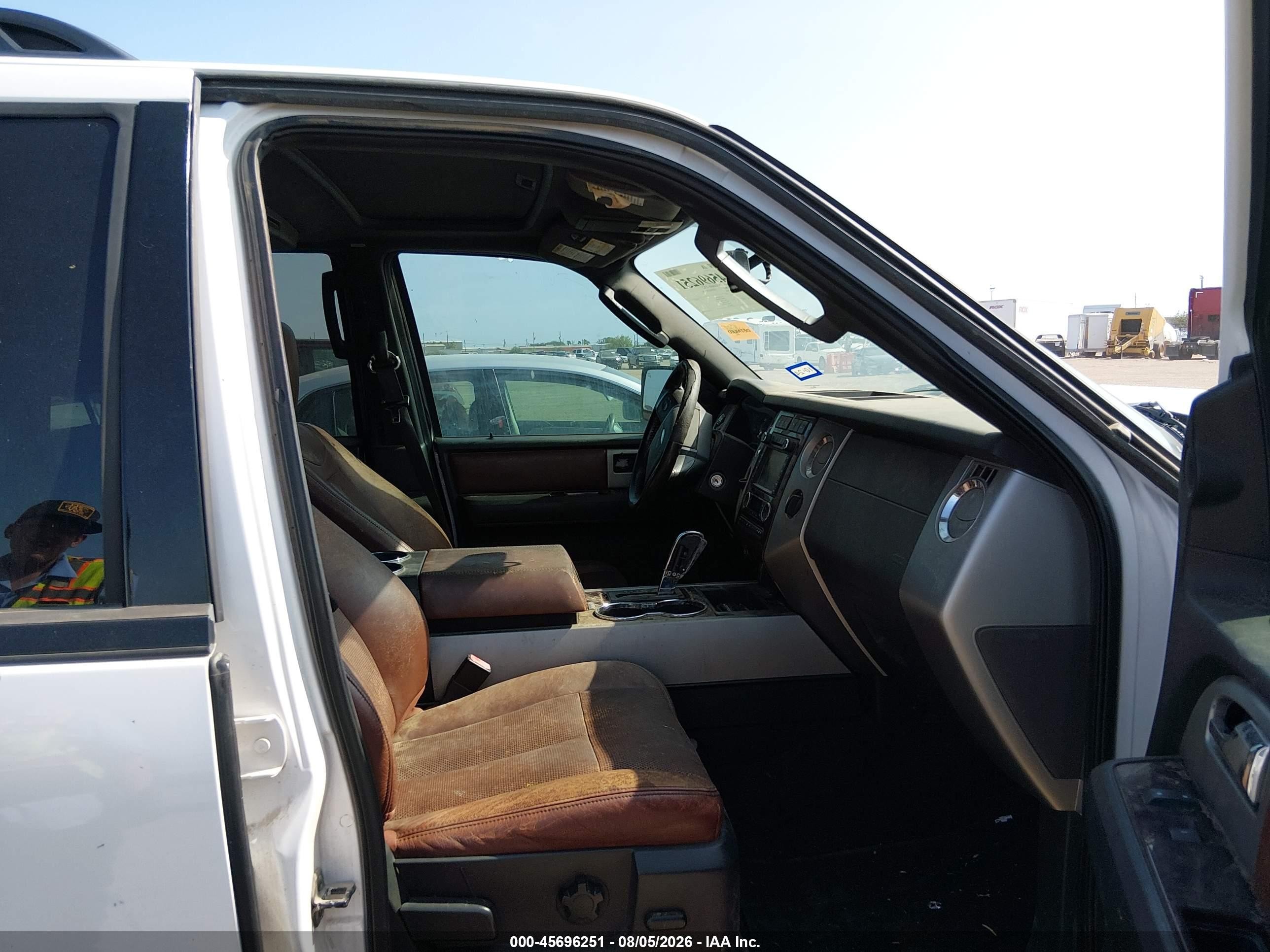 2010 Ford Expedition El King Ranch White vin: 1FMJK1H58AEA38581