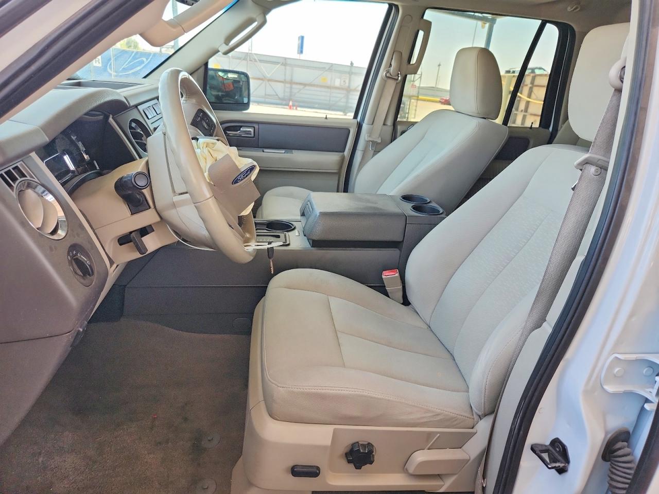 2011 Ford Expedition El Xlt White vin: 1FMJK1H59BEF30070