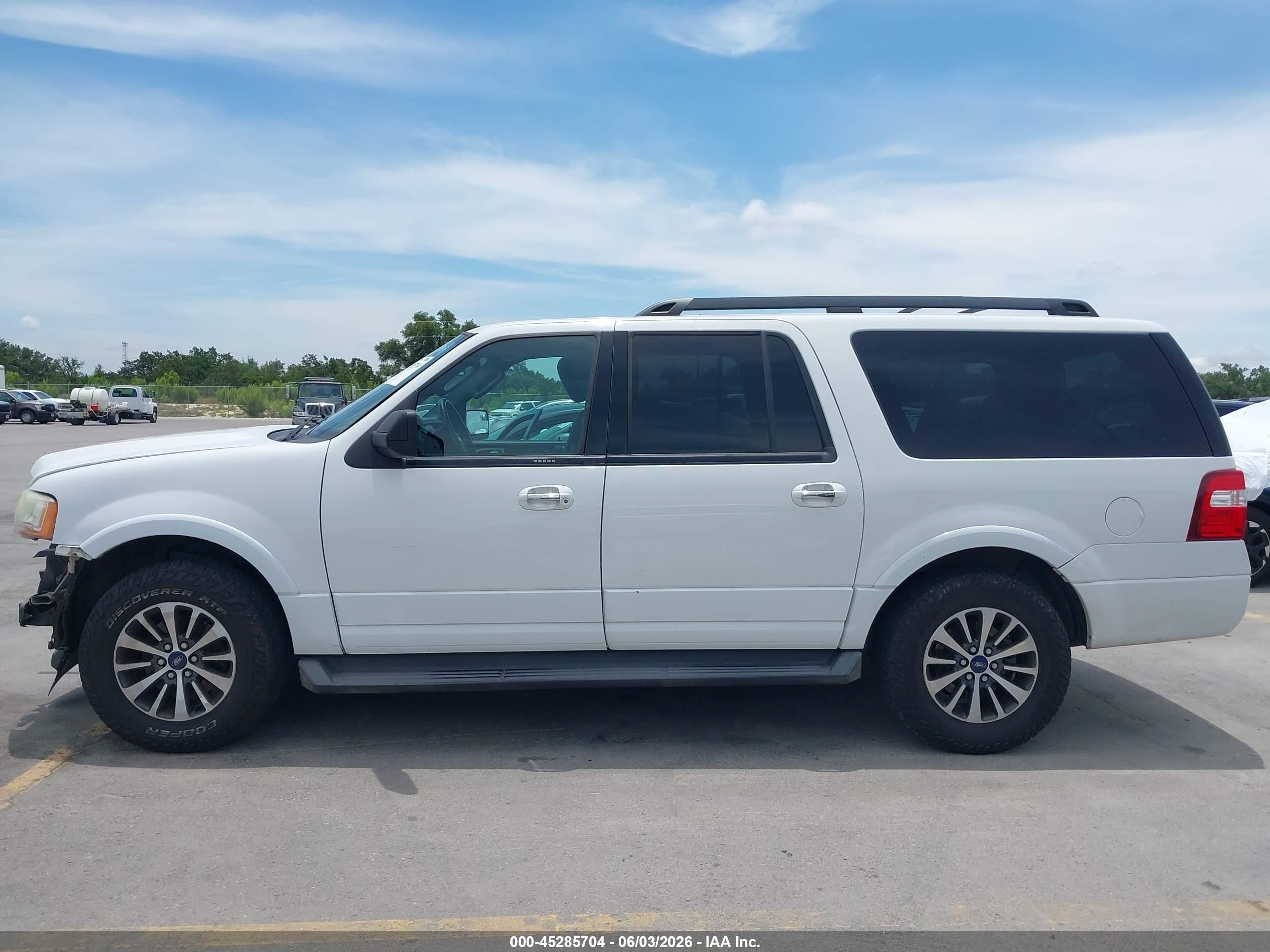 2015 Ford Expedition El Xlt White vin: 1FMJK1HT1FEF26776