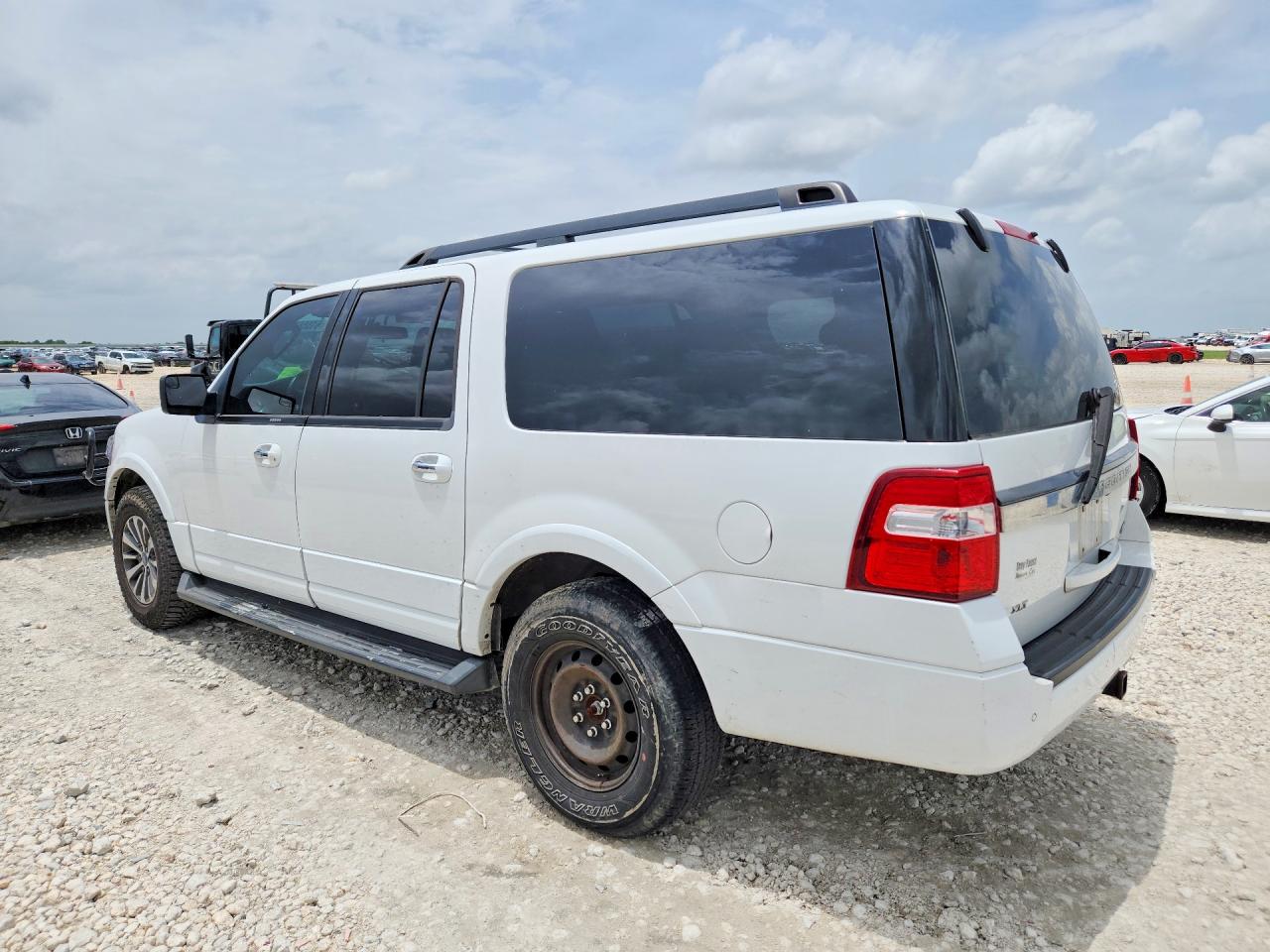 2015 Ford Expedition El Xlt White vin: 1FMJK1HT2FEF09453
