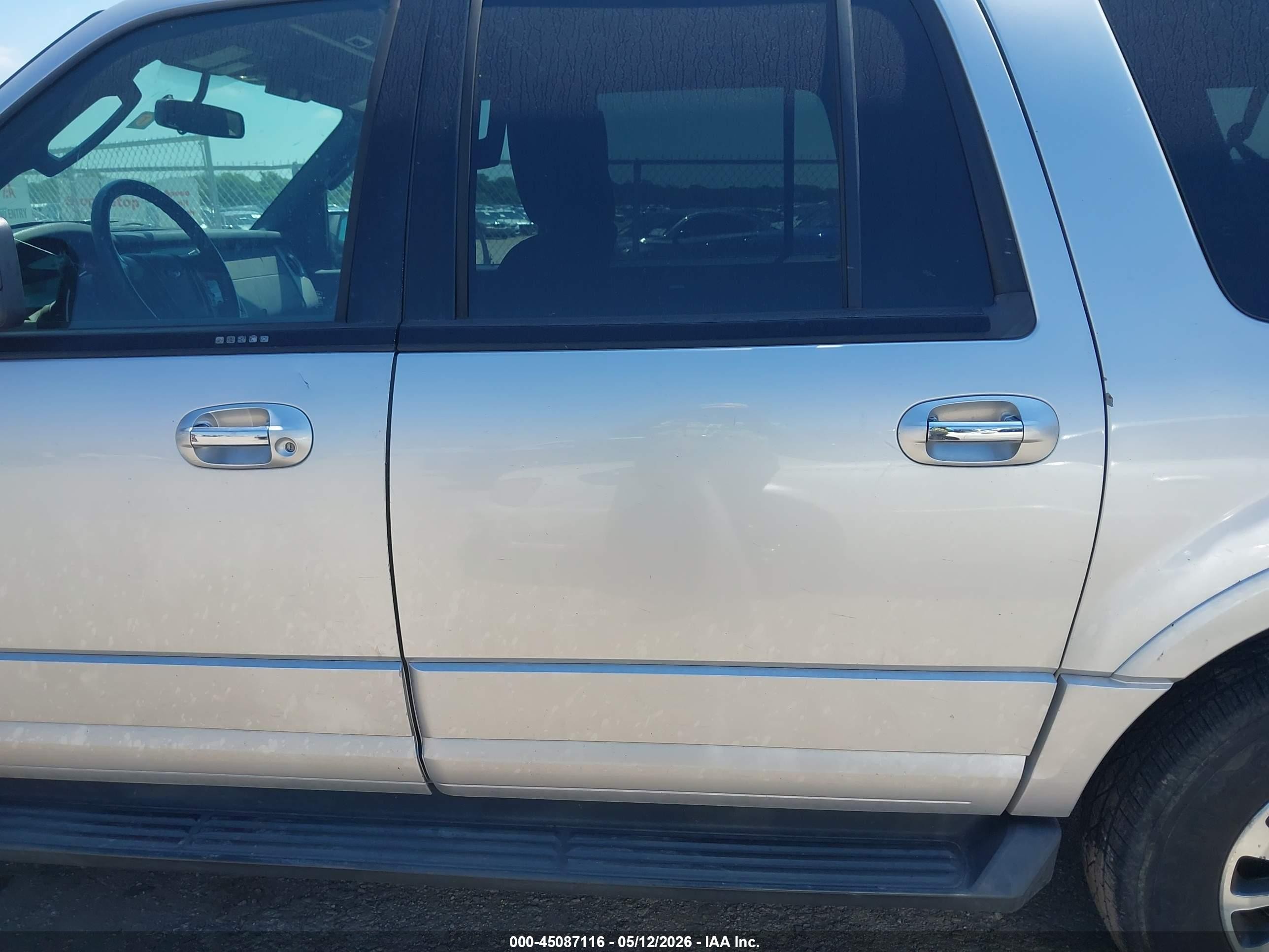 2017 Ford Expedition El Xlt Silver vin: 1FMJK1HT7HEA06133