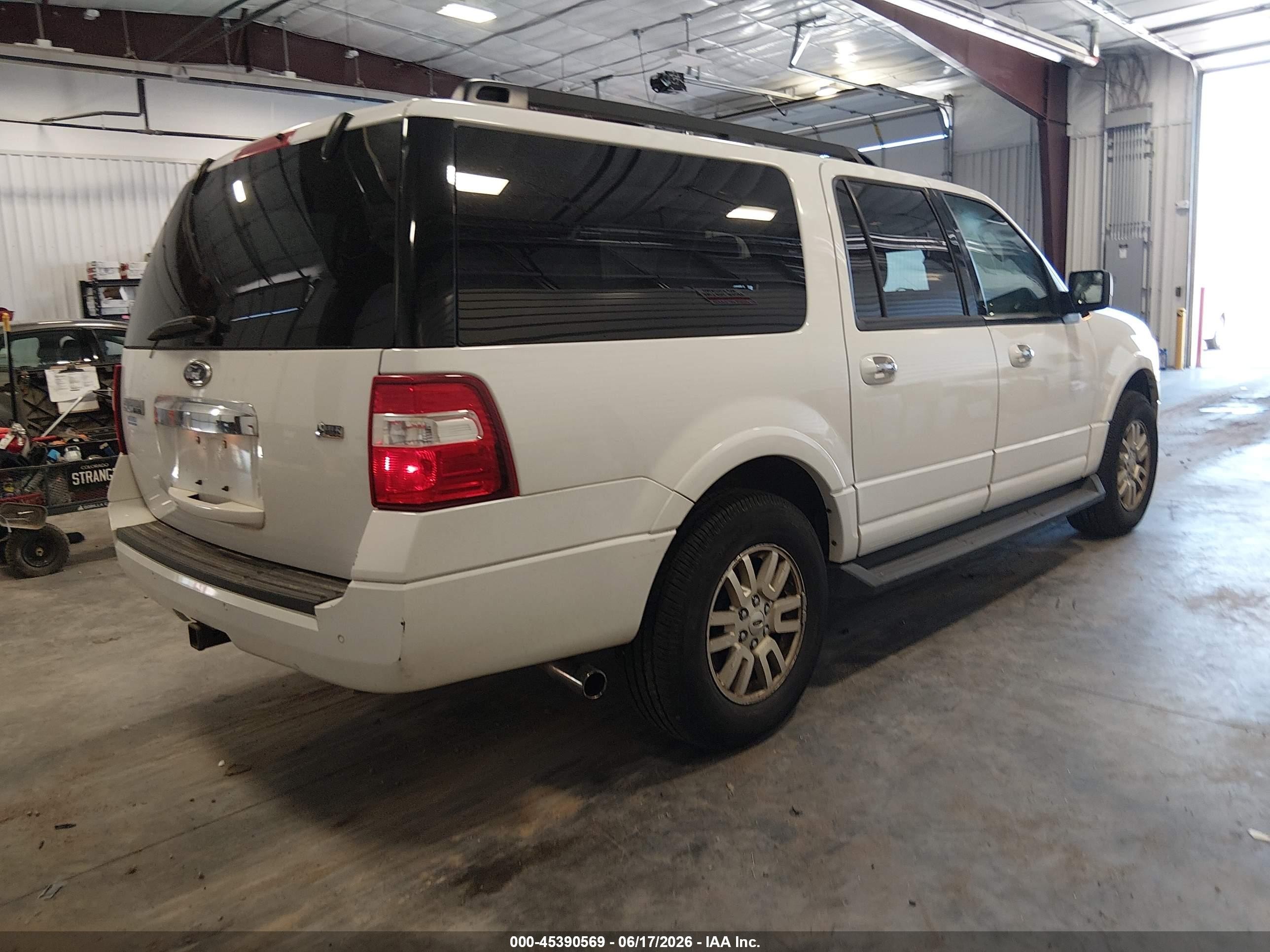 2014 Ford Expedition El Xlt White vin: 1FMJK1J50EEF08960