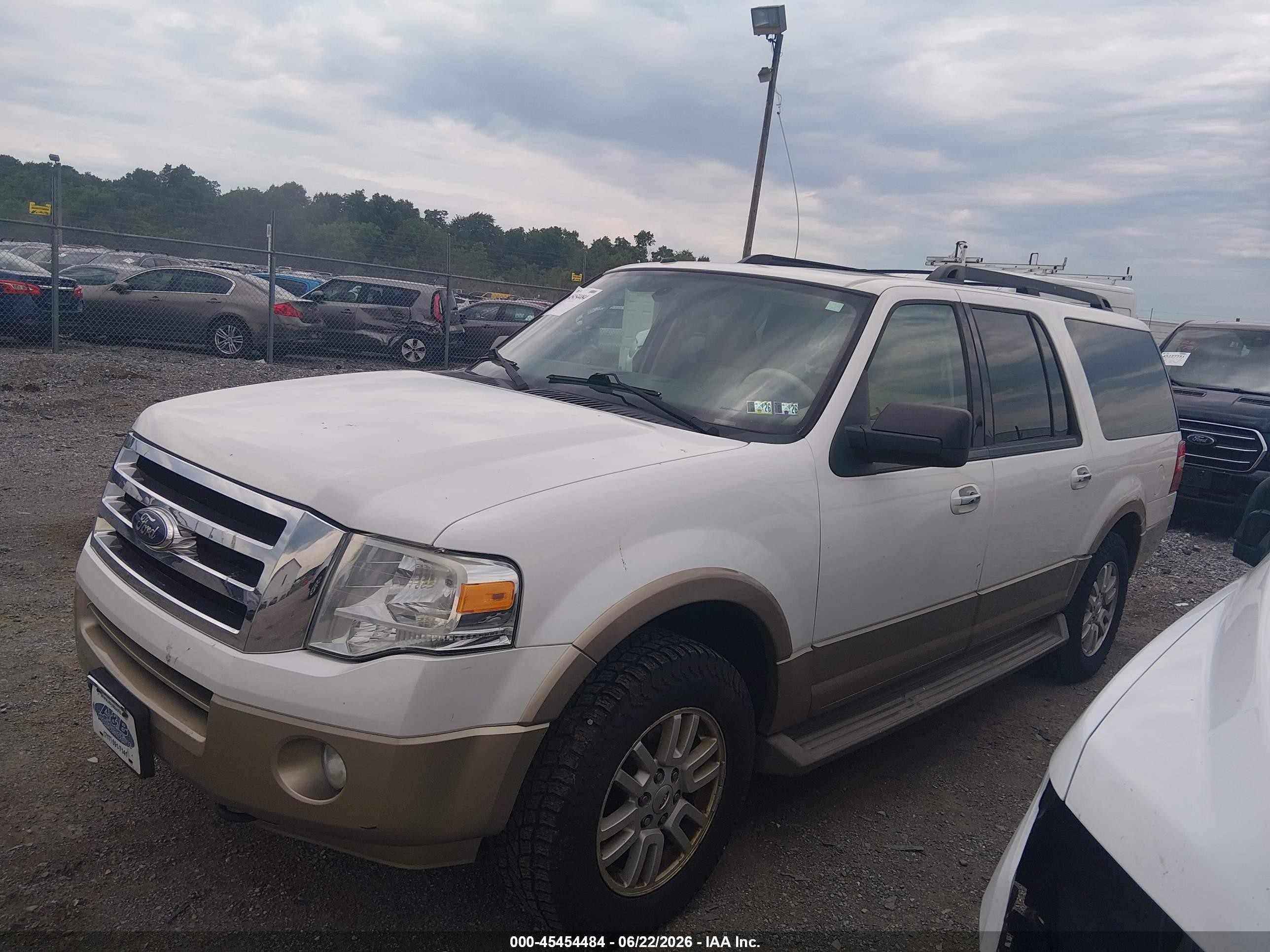 2012 Ford Expedition El Xlt White vin: 1FMJK1J51CEF02629