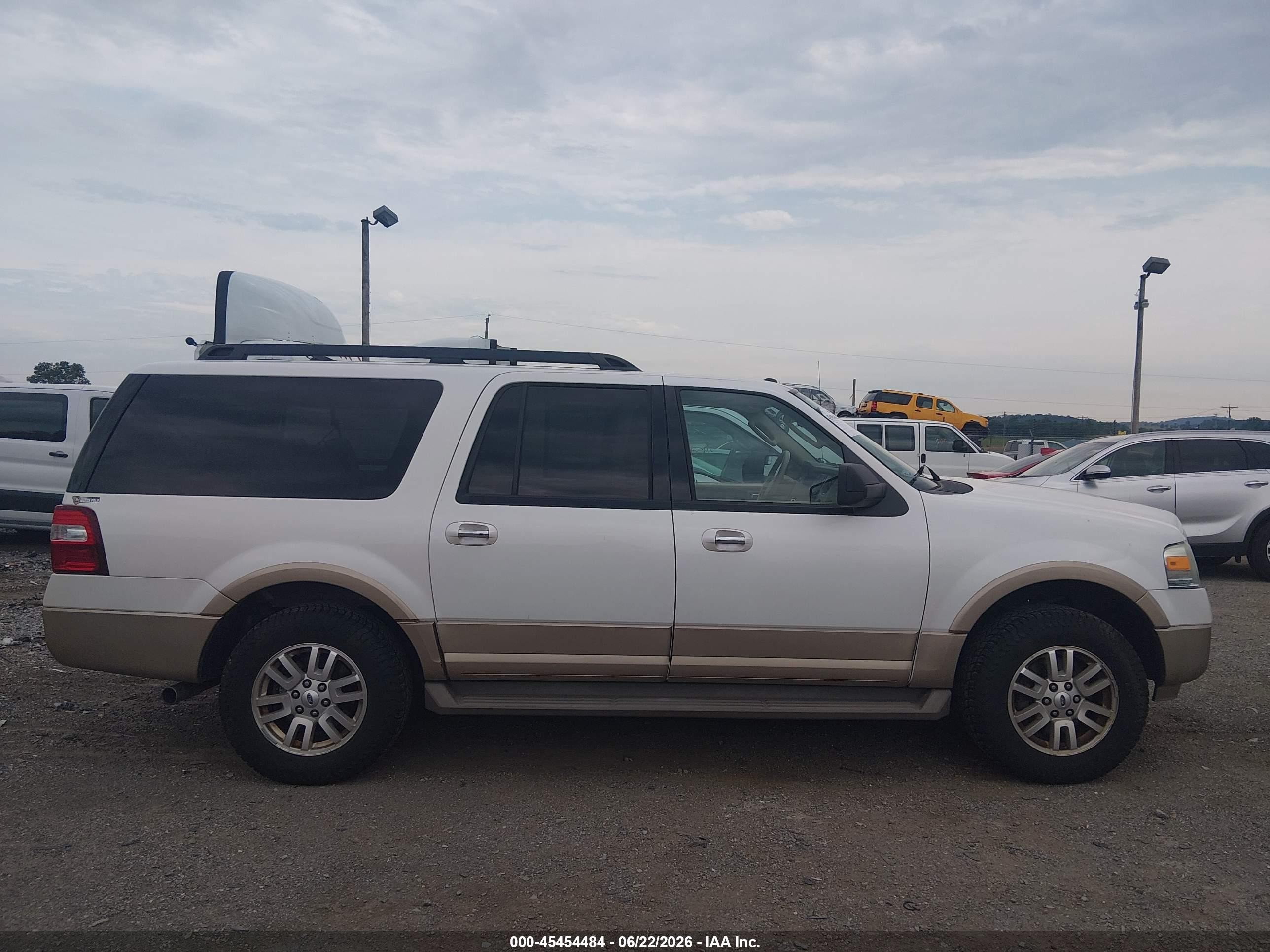 2012 Ford Expedition El Xlt White vin: 1FMJK1J51CEF02629