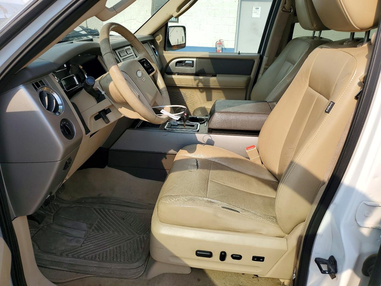 2011 Ford Expedition El Xlt White vin: 1FMJK1J52BEF37744