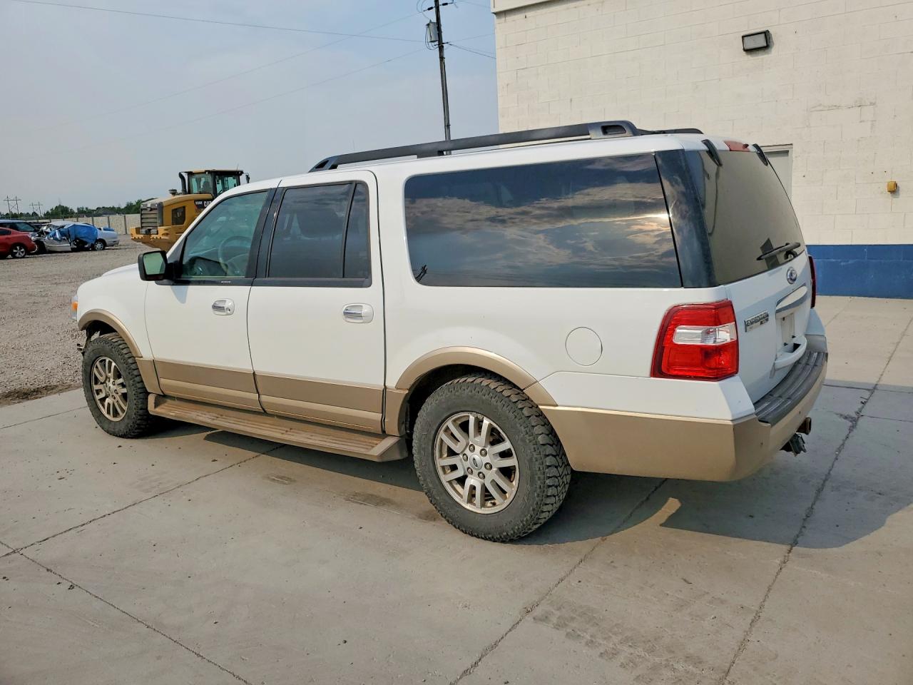 2011 Ford Expedition El Xlt White vin: 1FMJK1J52BEF37744