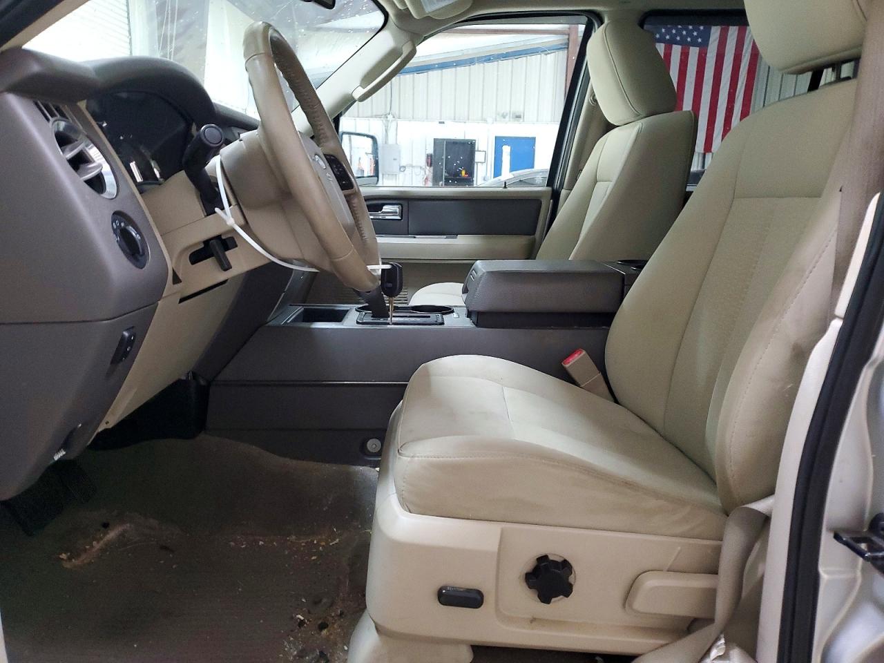 2012 Ford Expedition El Xlt Серебряный vin: 1FMJK1J52CEF66114