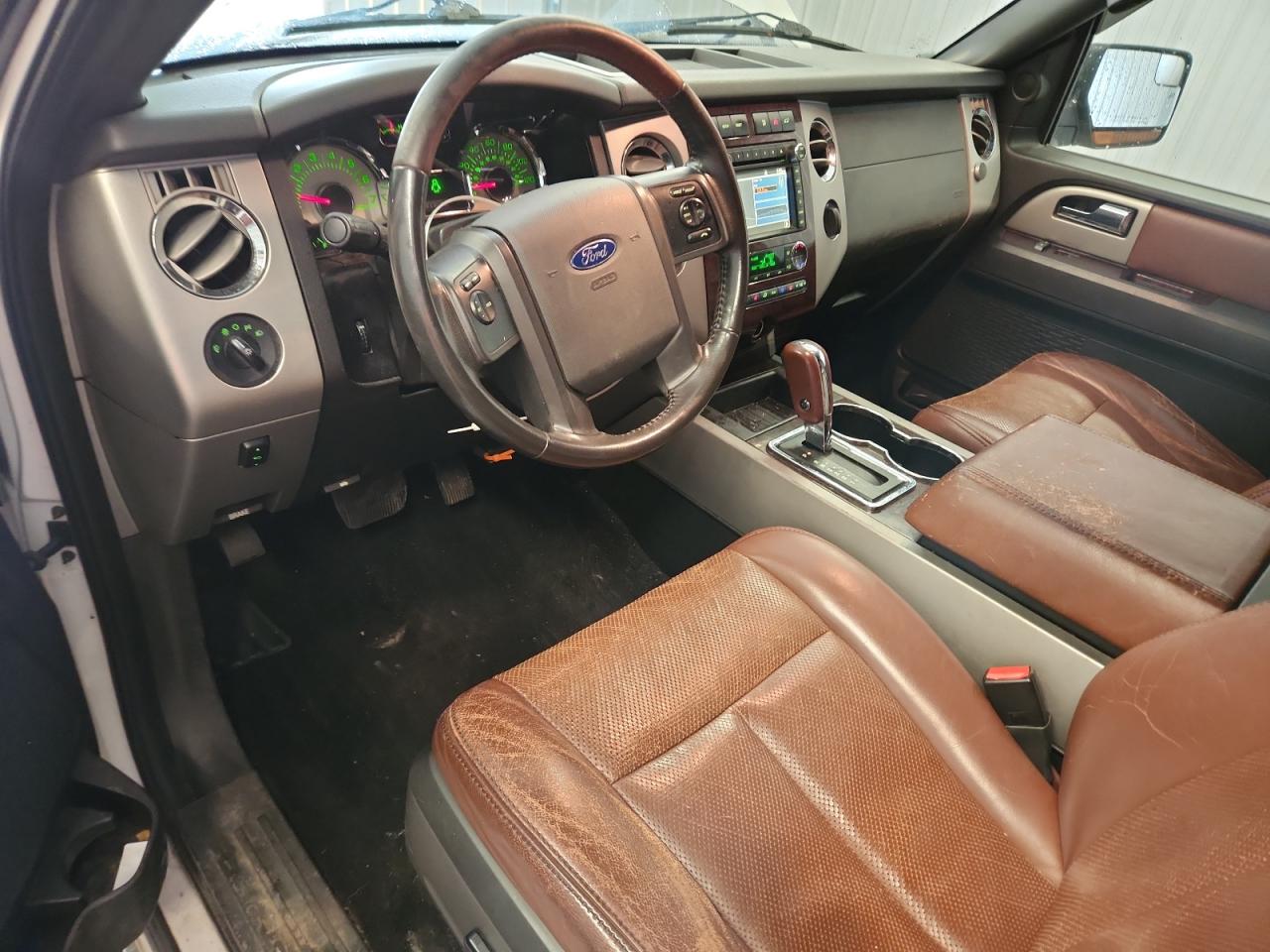 2012 Ford Expedition El Xlt White vin: 1FMJK1J53CEF15463 Damage: Front Center Armrest, Worn, Replacement Required
