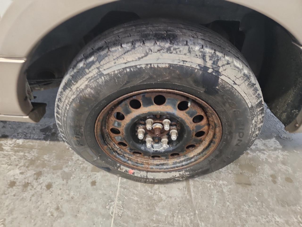 2012 Ford Expedition El Xlt White vin: 1FMJK1J53CEF15463 Damage: Left Rear Wheel, Missing, Replacement Required