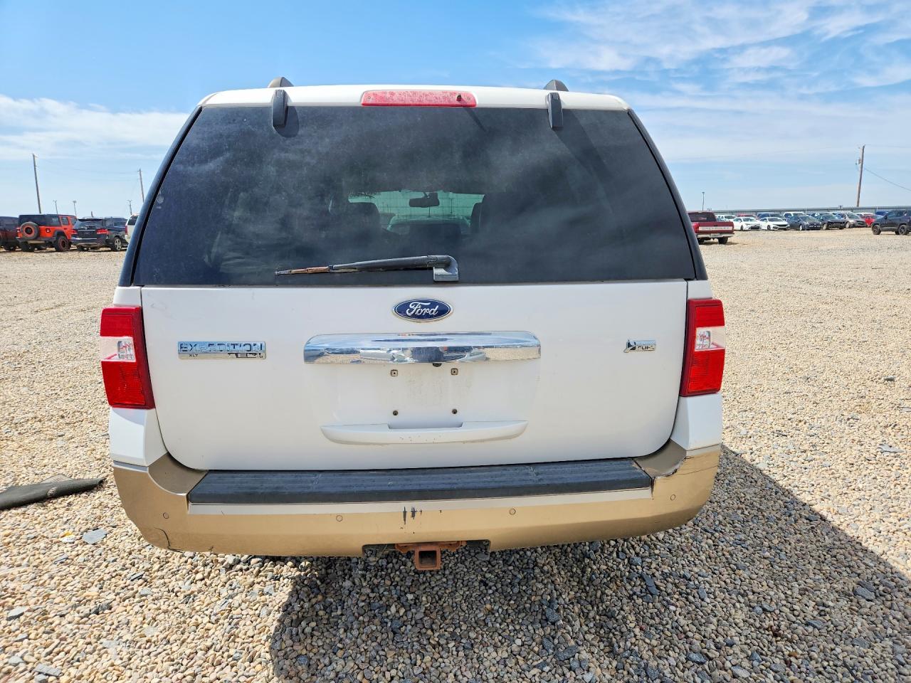 2011 Ford Expedition El Xlt White vin: 1FMJK1J54BEF24980