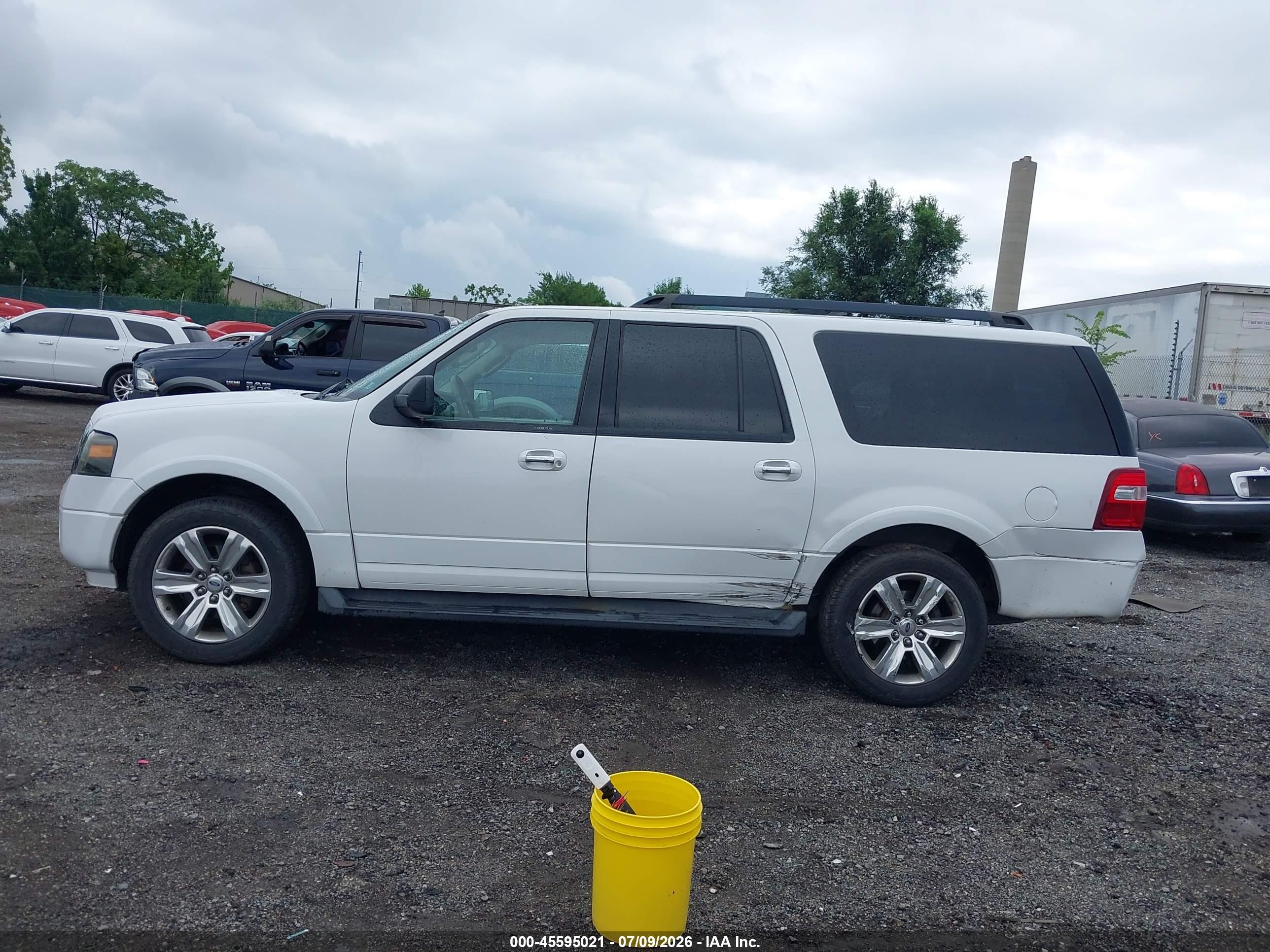 2012 Ford Expedition El Xlt White vin: 1FMJK1J54CEF65403