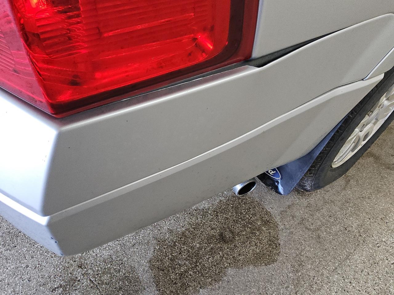 2014 Ford Expedition El Xlt Gray vin: 1FMJK1J55EEF57197 Damage: Rear Bumper/Cover, Chipped, 10 Or More