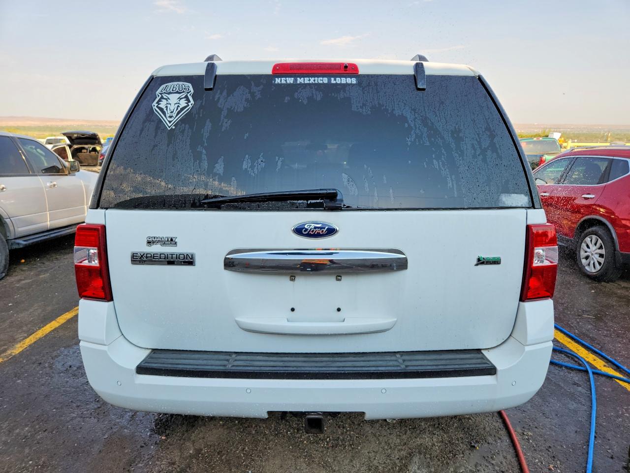 2011 Ford Expedition El Xlt White vin: 1FMJK1J56BEF27038