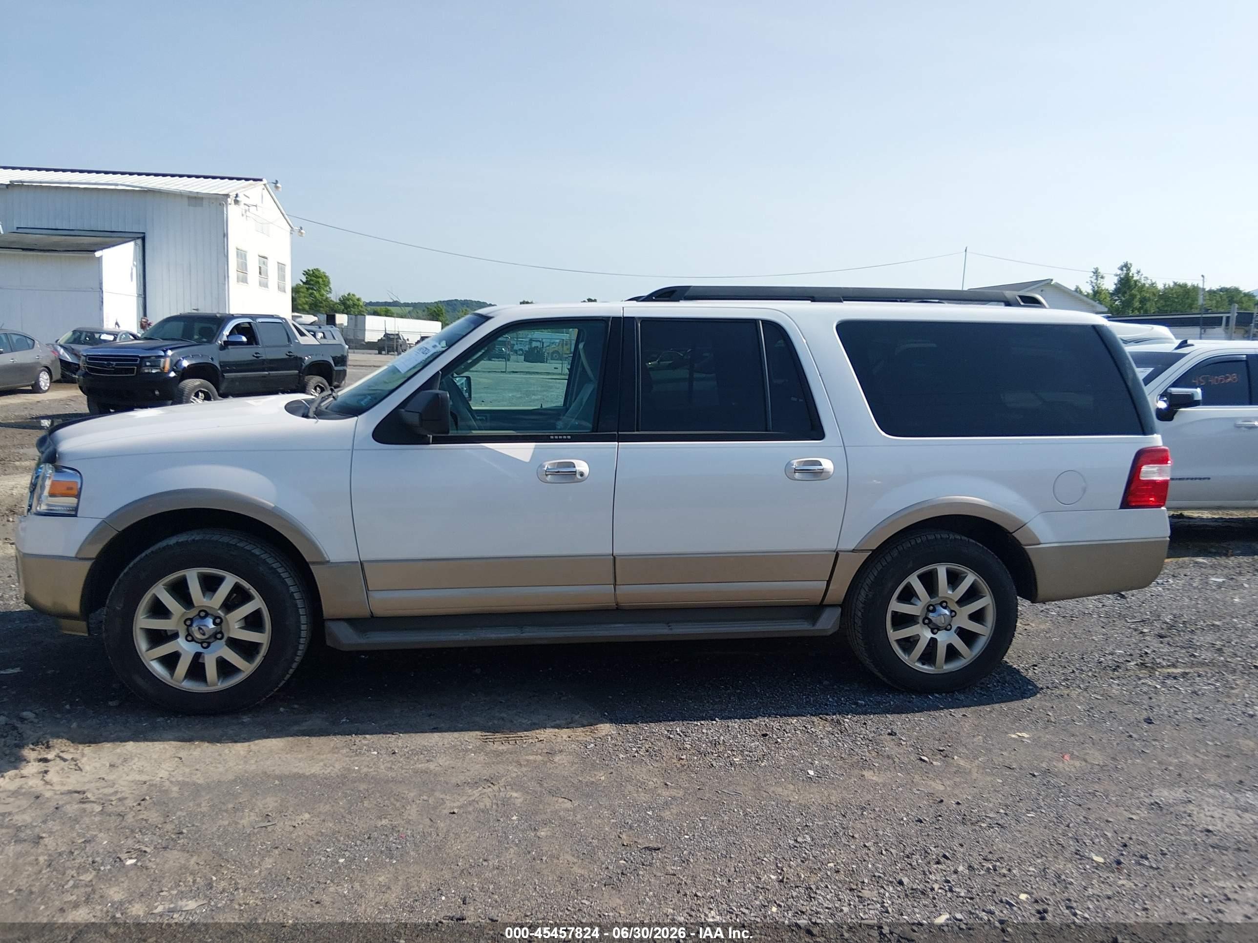 2011 Ford Expedition El Xlt White vin: 1FMJK1J57BEF30854