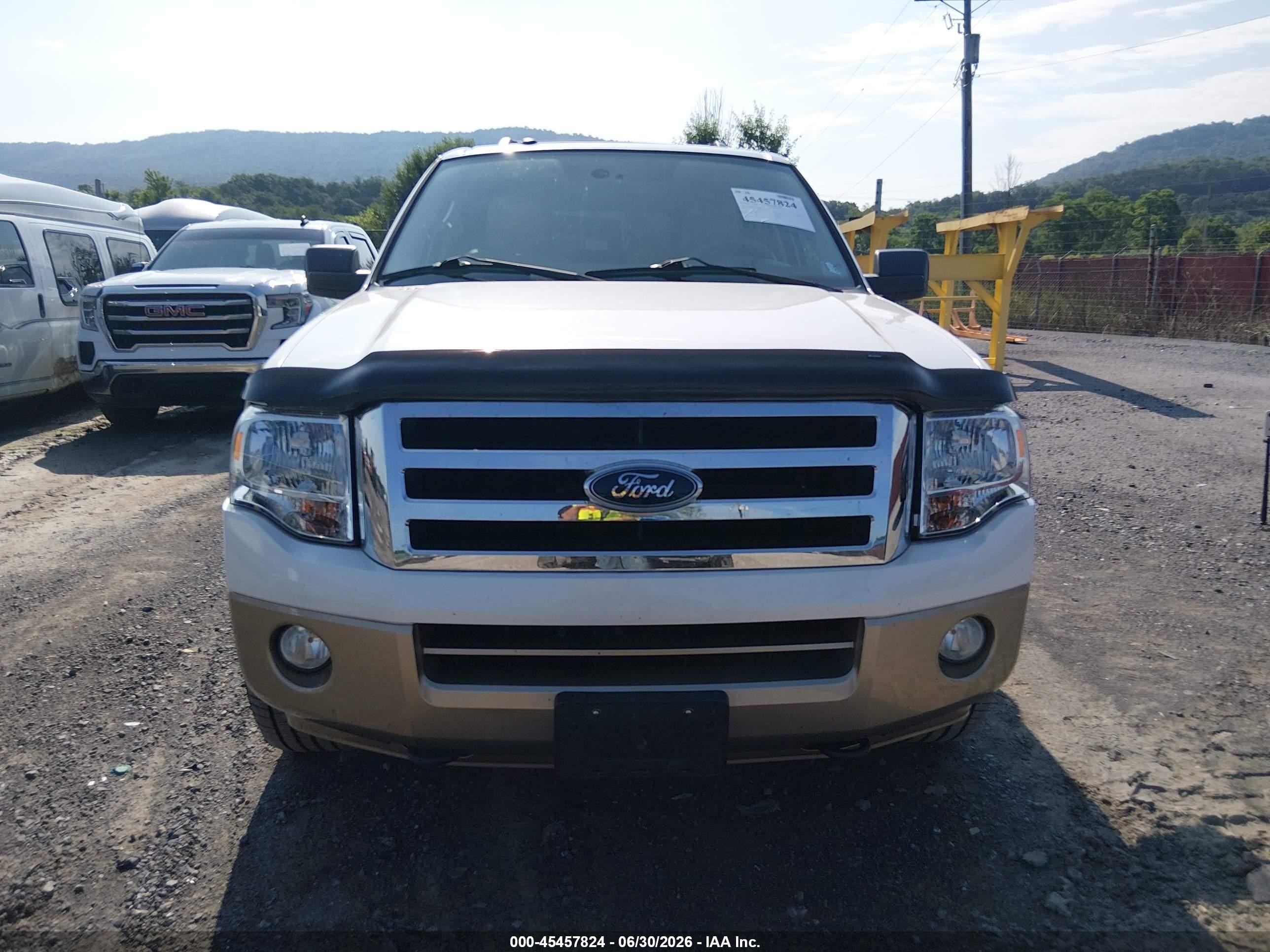 2011 Ford Expedition El Xlt White vin: 1FMJK1J57BEF30854