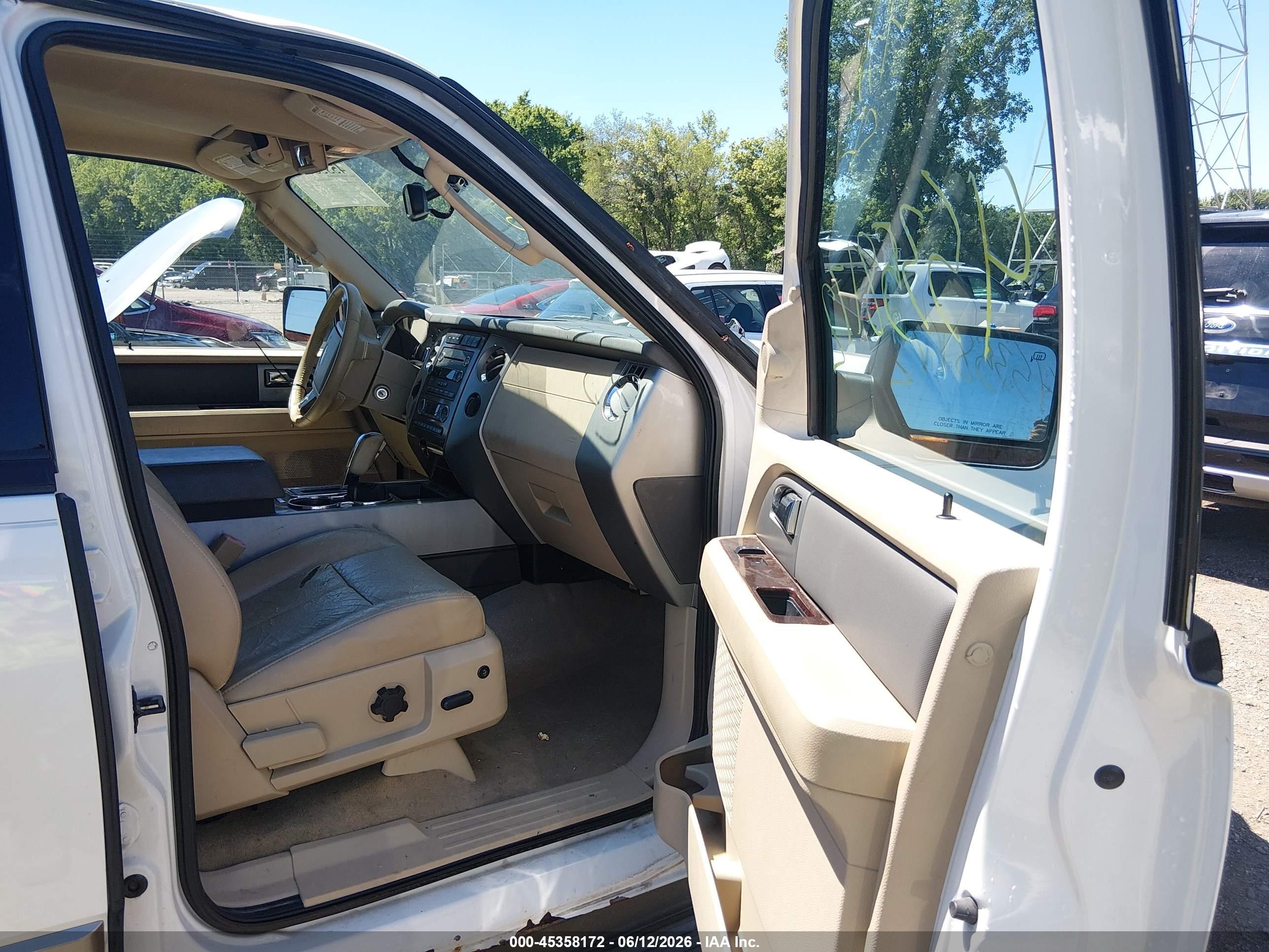 2011 Ford Expedition El Xlt White vin: 1FMJK1J58BEF06501