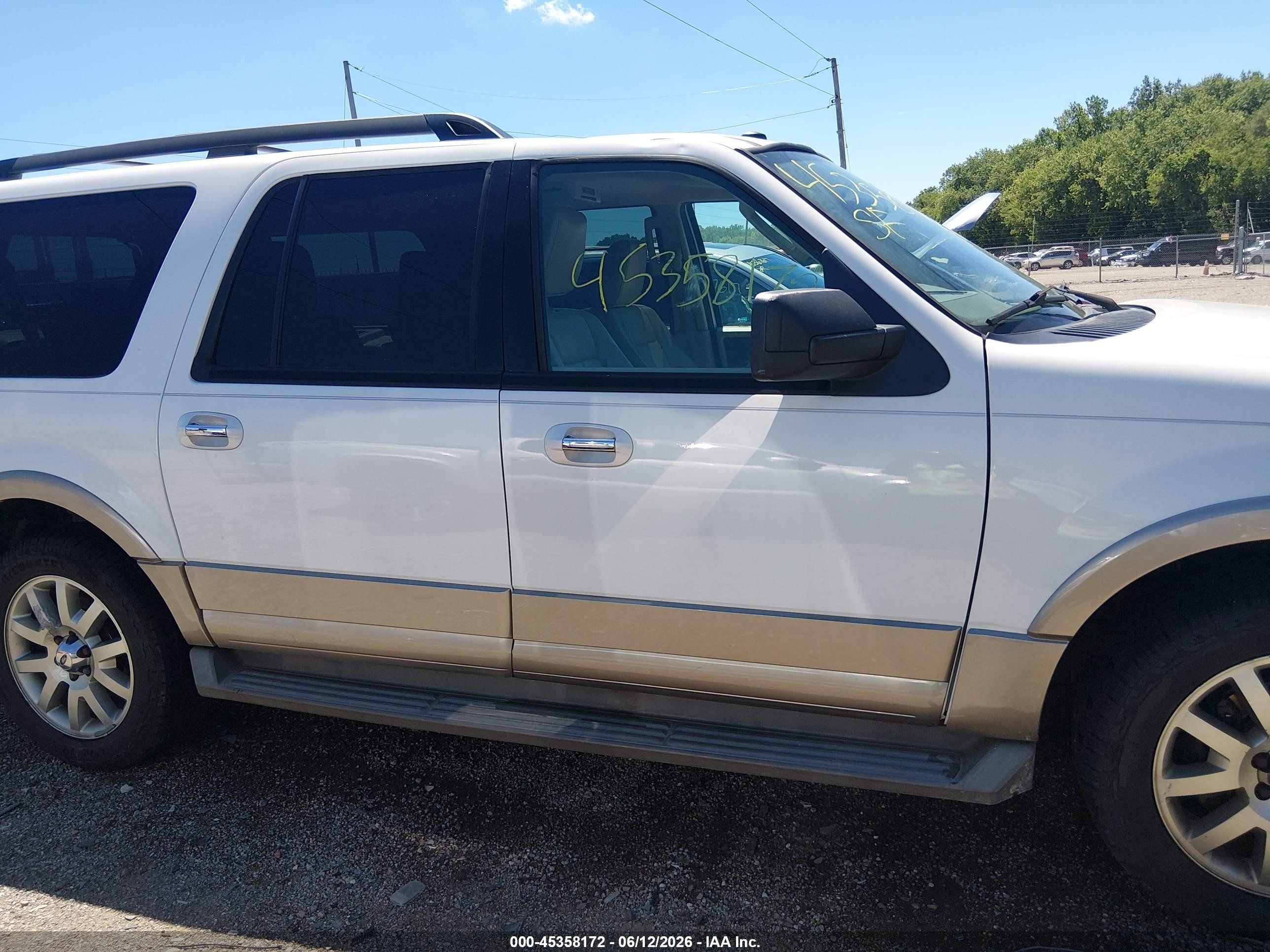 2011 Ford Expedition El Xlt White vin: 1FMJK1J58BEF06501