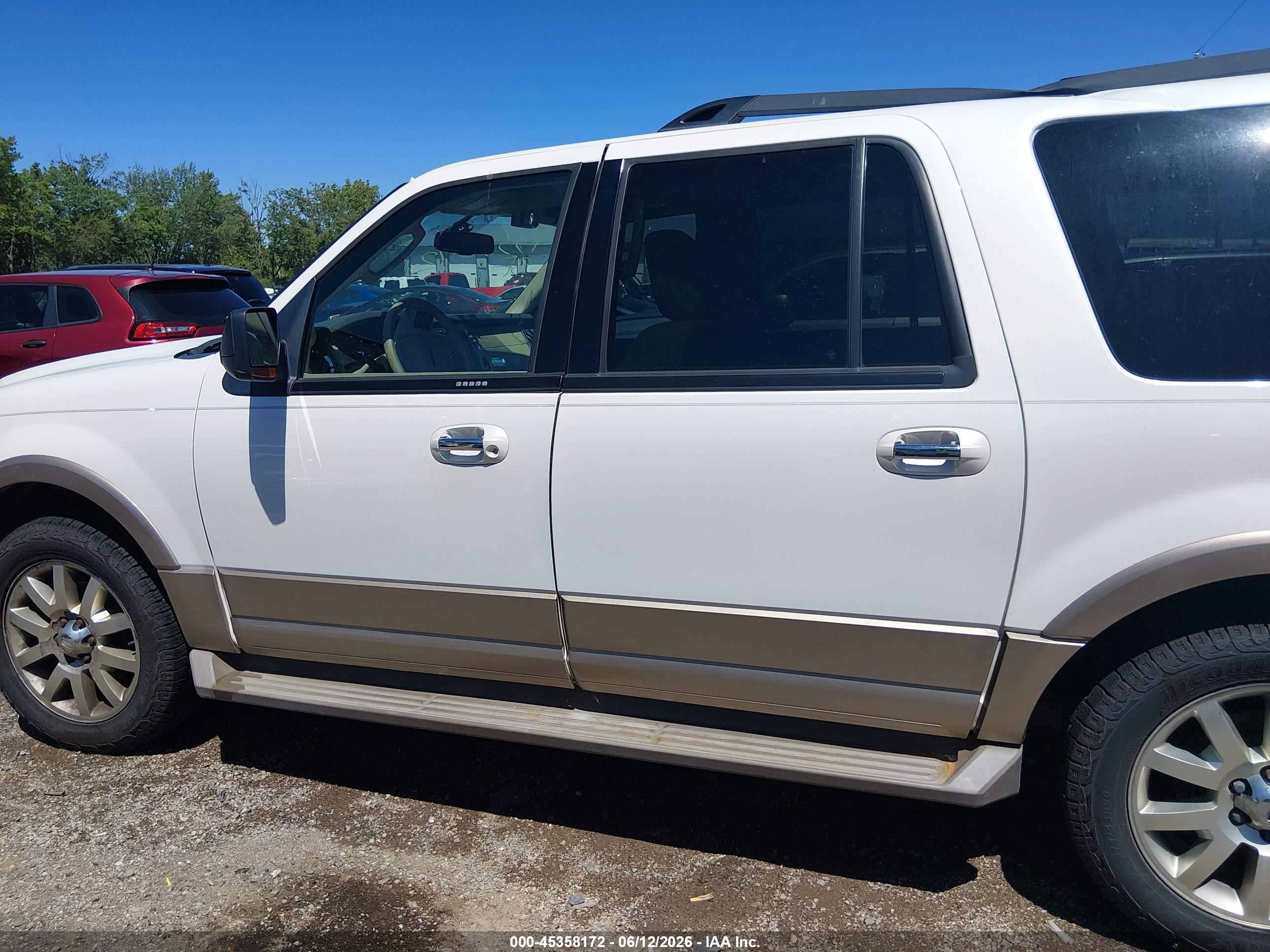 2011 Ford Expedition El Xlt White vin: 1FMJK1J58BEF06501
