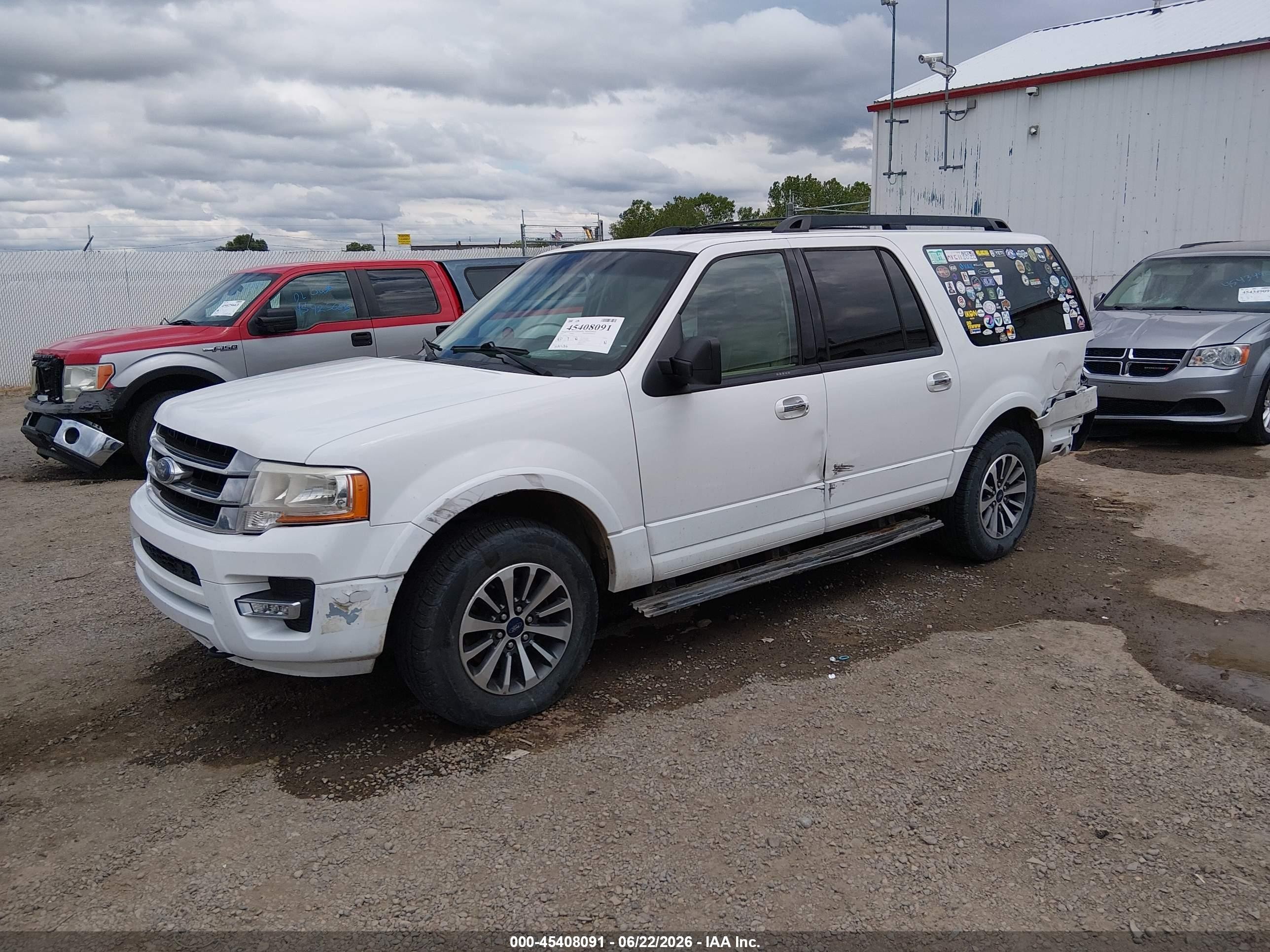 2015 Ford Expedition El Xlt White vin: 1FMJK1JT1FEF15416