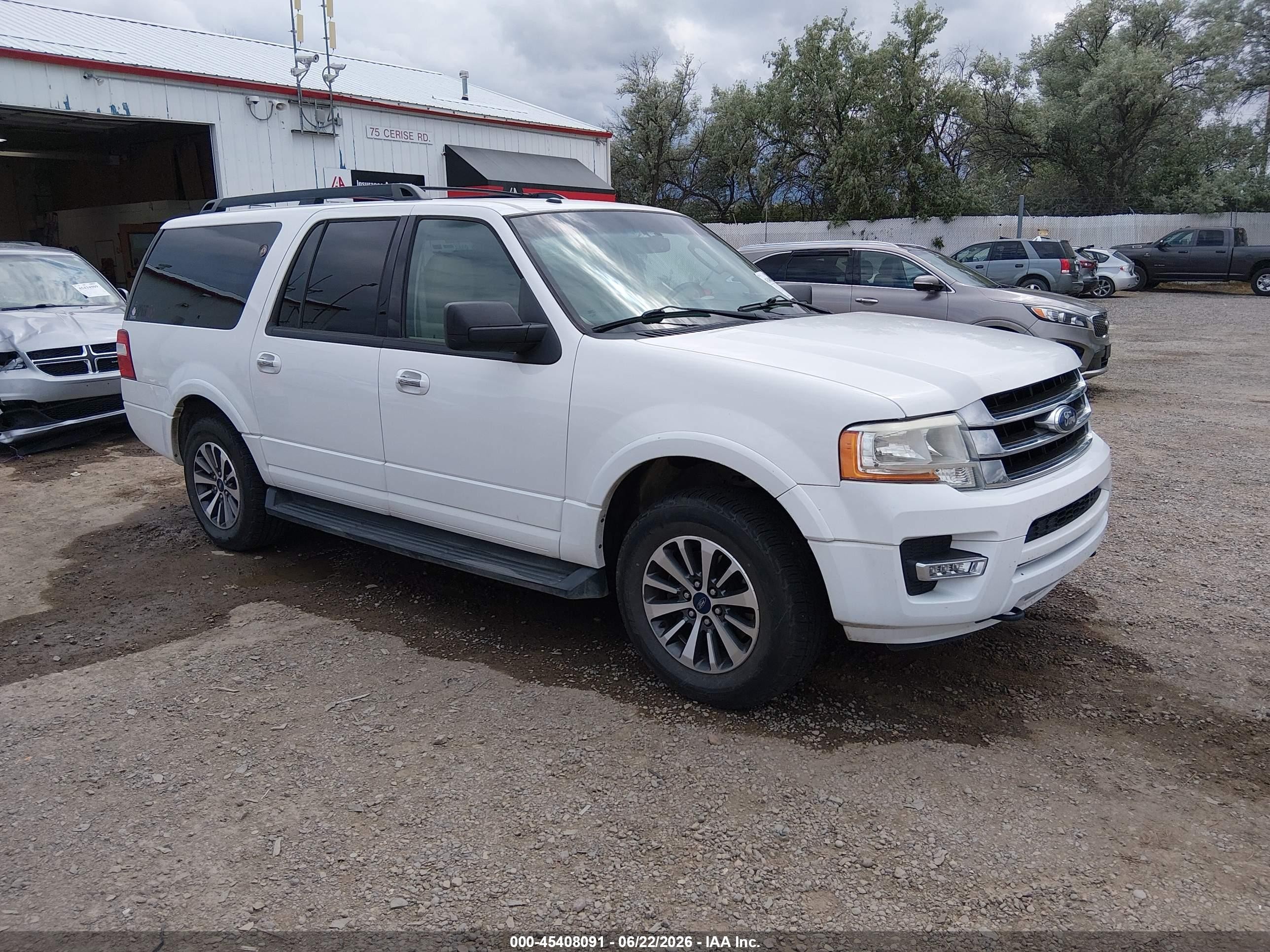 2015 Ford Expedition El Xlt White vin: 1FMJK1JT1FEF15416