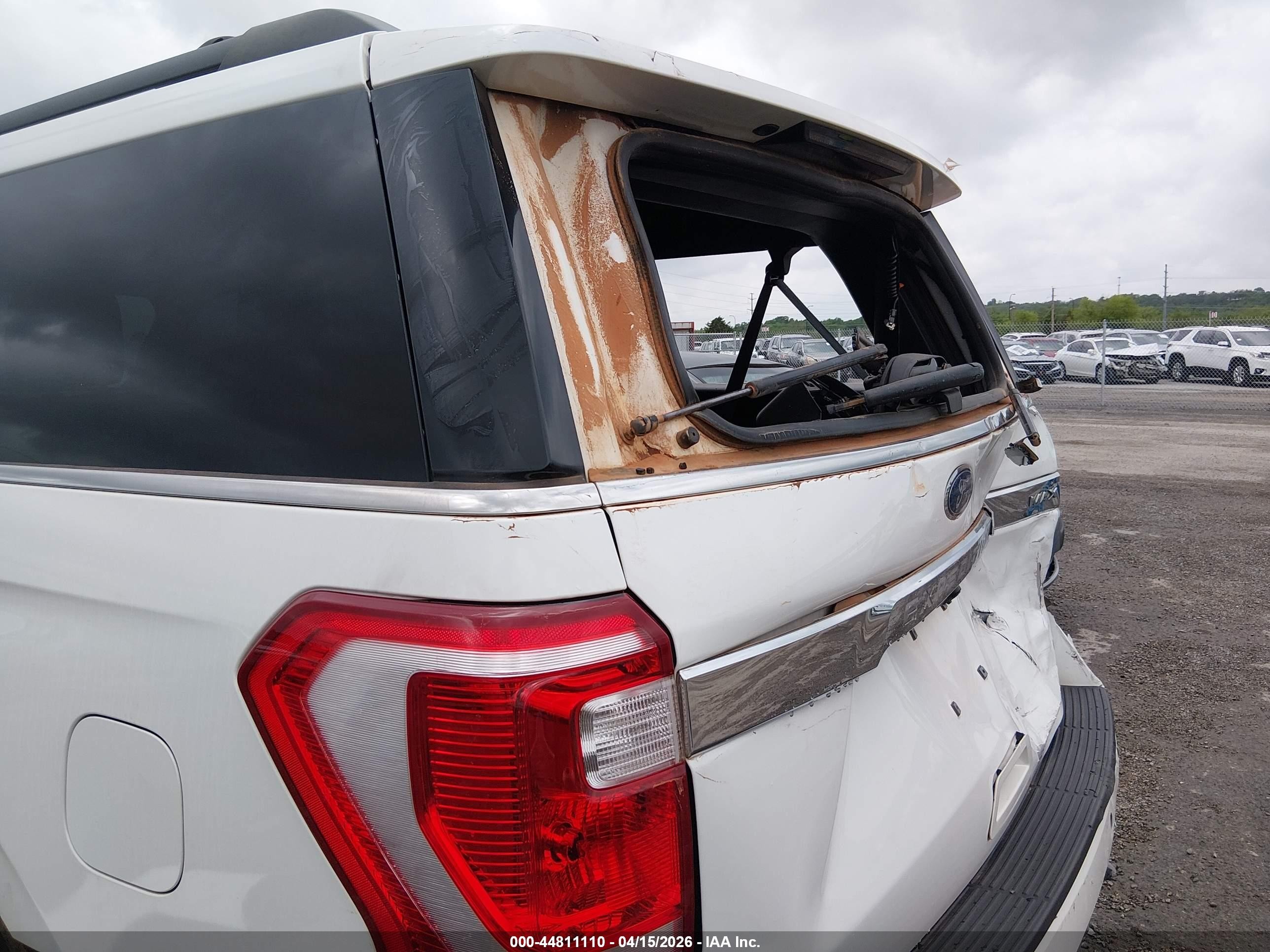 2020 Ford Expedition Xlt Max White vin: 1FMJK1JT1LEA61986