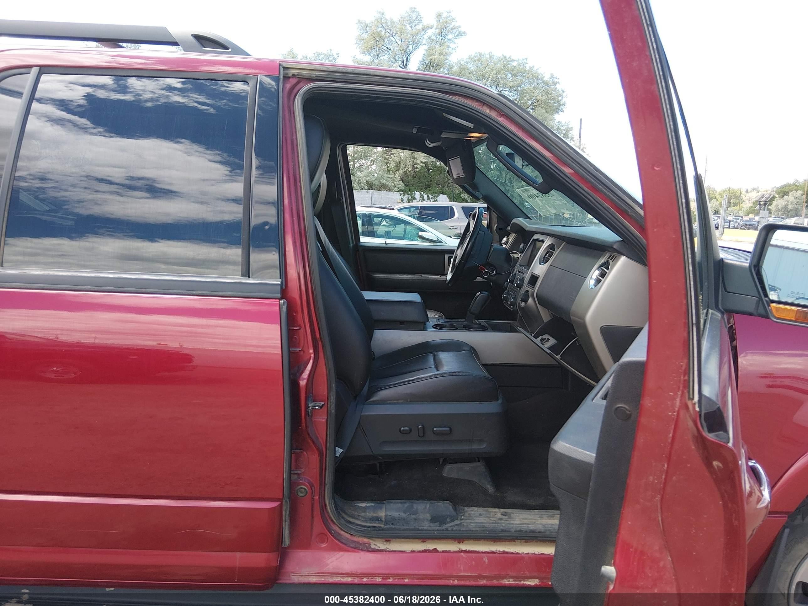 2015 Ford Expedition El Xlt Red vin: 1FMJK1JT2FEF23766