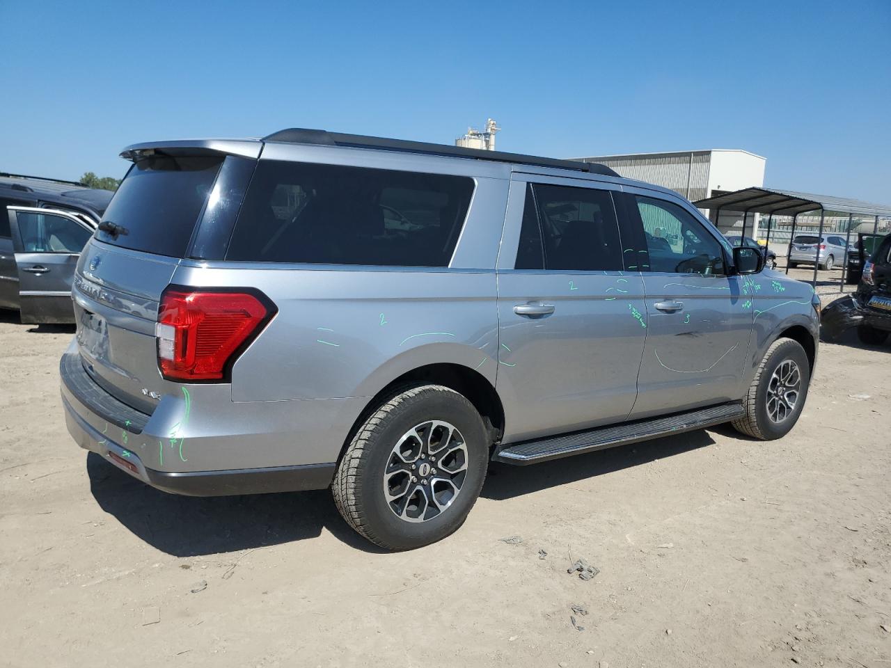 2022 Ford Expedition Max Xlt Silver vin: 1FMJK1JT2NEA64141