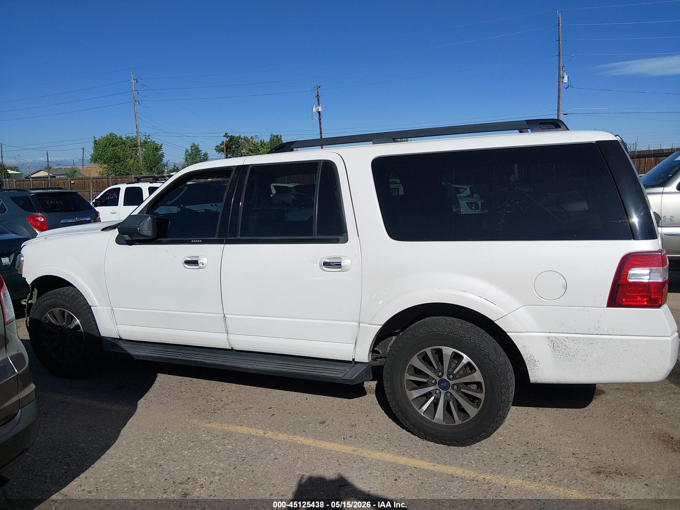 2015 Ford Expedition El Xlt White vin: 1FMJK1JT5FEF43607