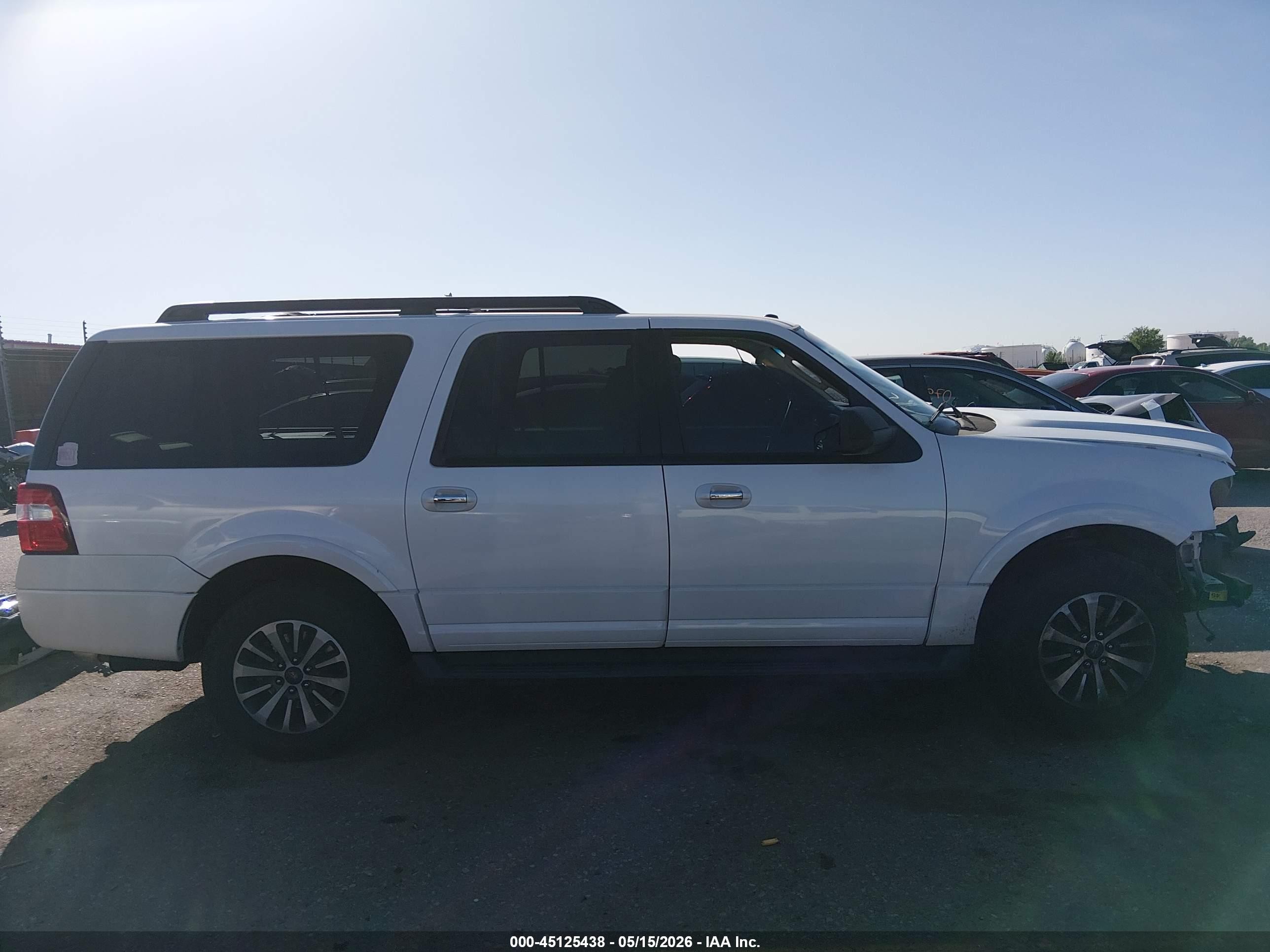 2015 Ford Expedition El Xlt White vin: 1FMJK1JT5FEF43607
