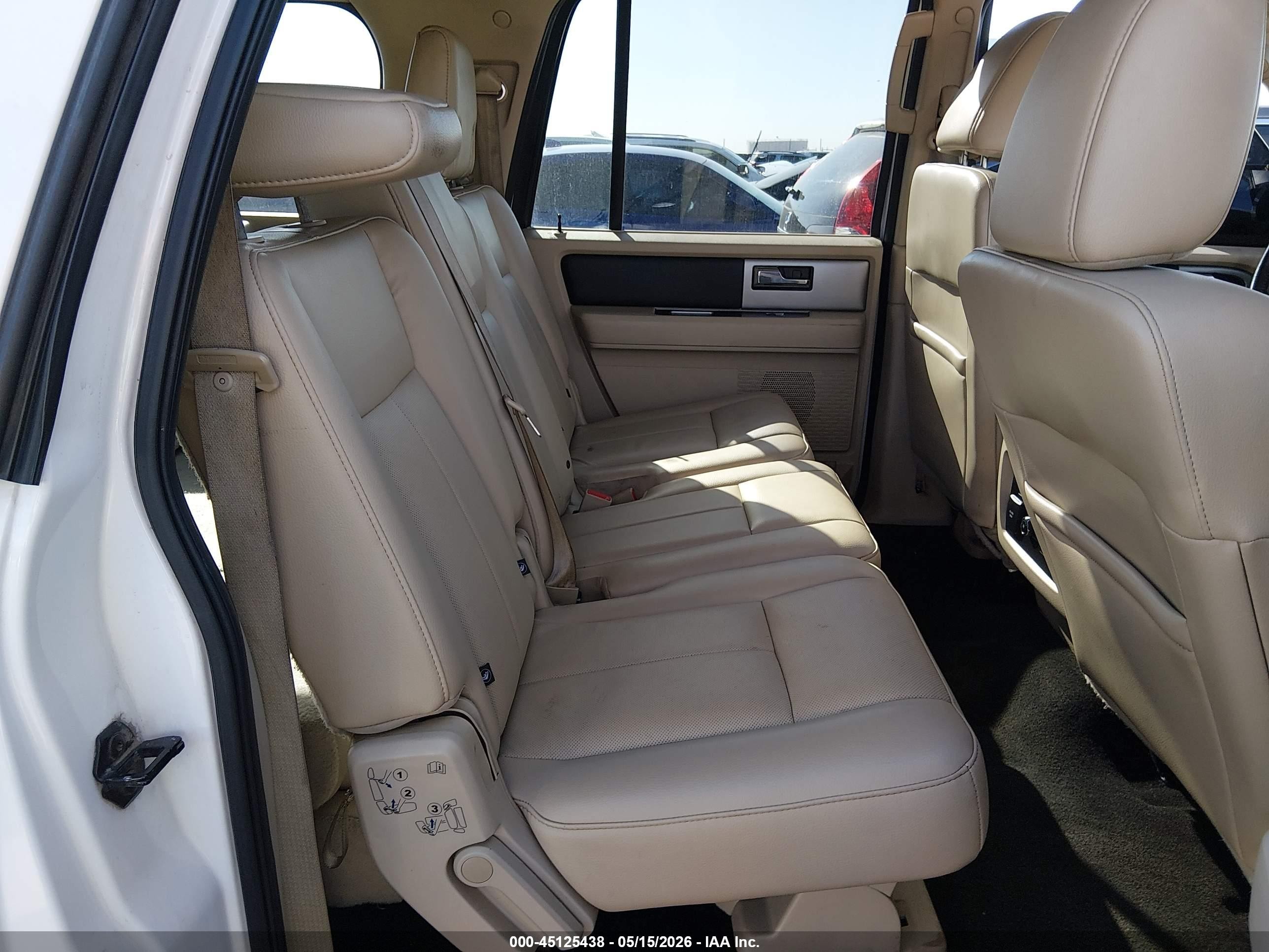 2015 Ford Expedition El Xlt White vin: 1FMJK1JT5FEF43607