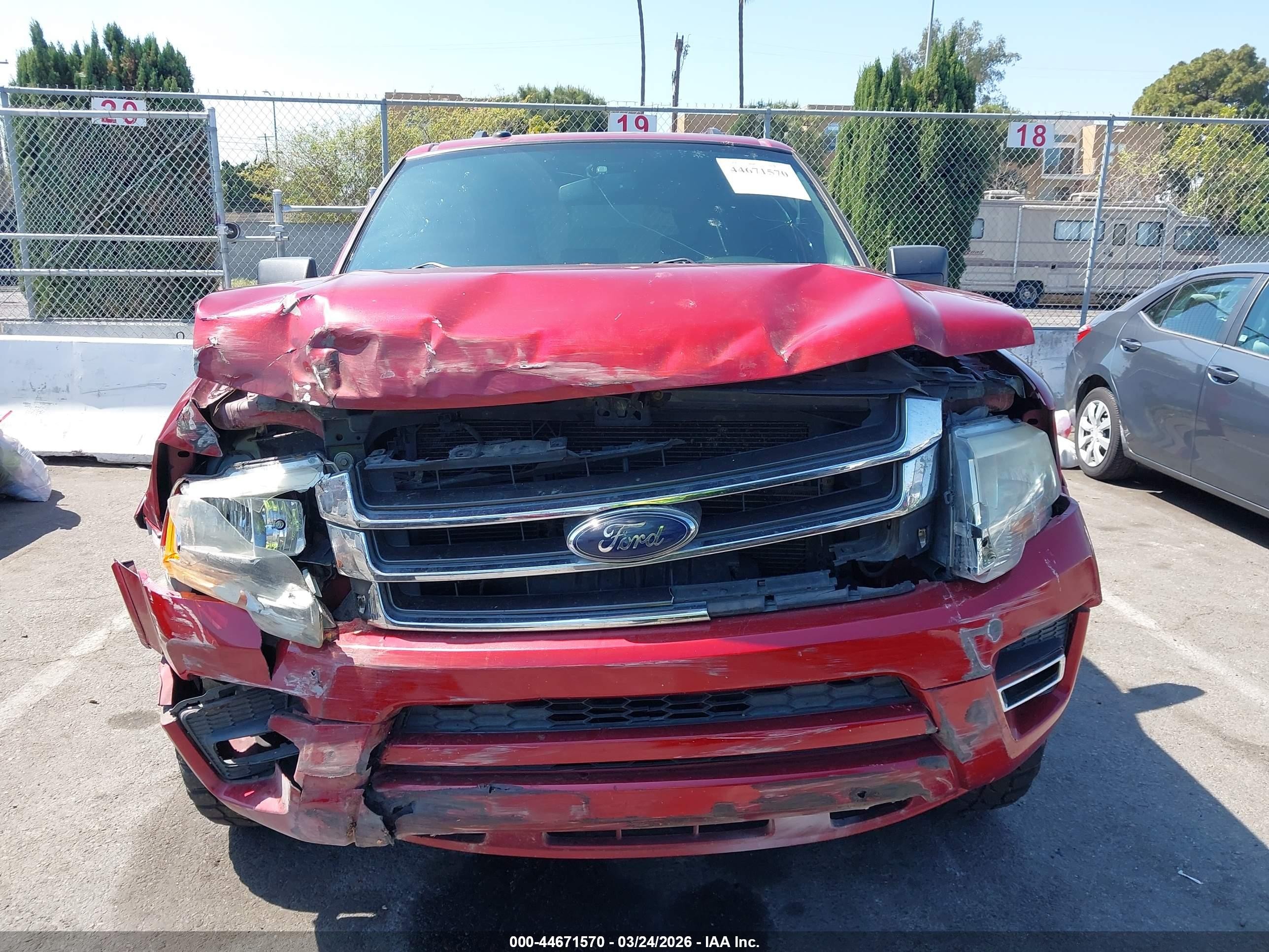 2015 Ford Expedition El Xlt Red vin: 1FMJK1JT8FEF45366