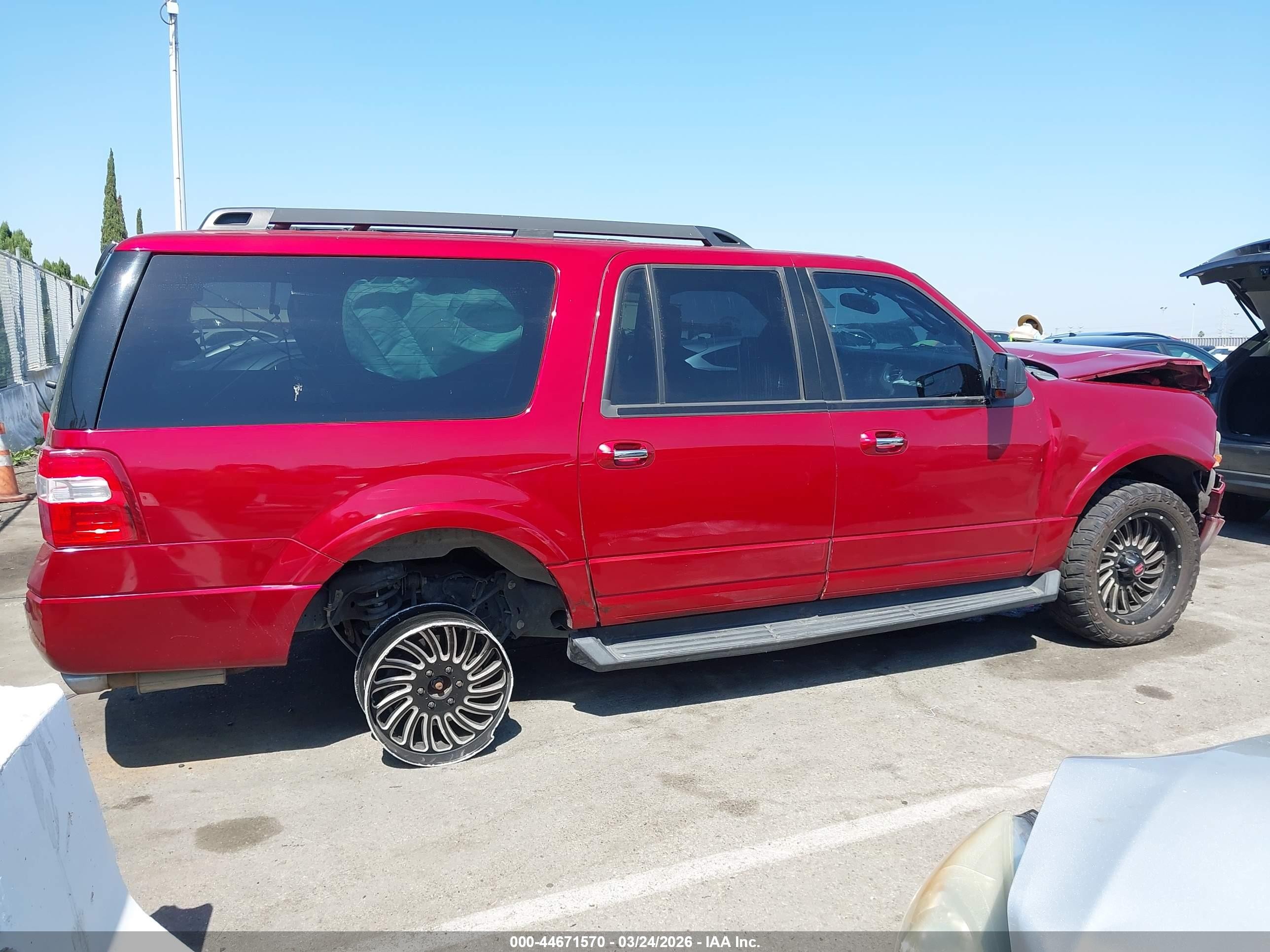 2015 Ford Expedition El Xlt Red vin: 1FMJK1JT8FEF45366