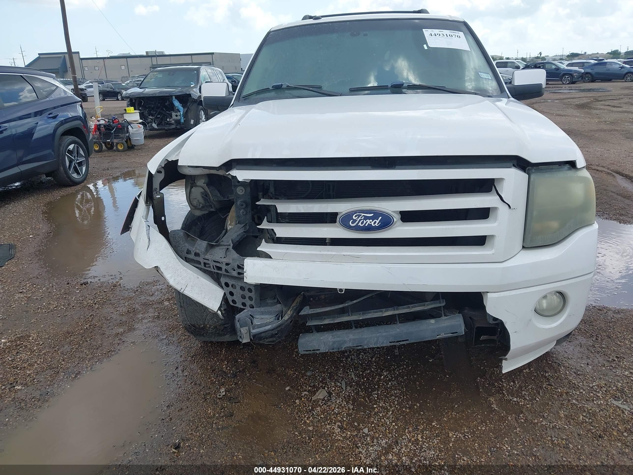 2010 Ford Expedition El Limited White vin: 1FMJK1K56AEB65824