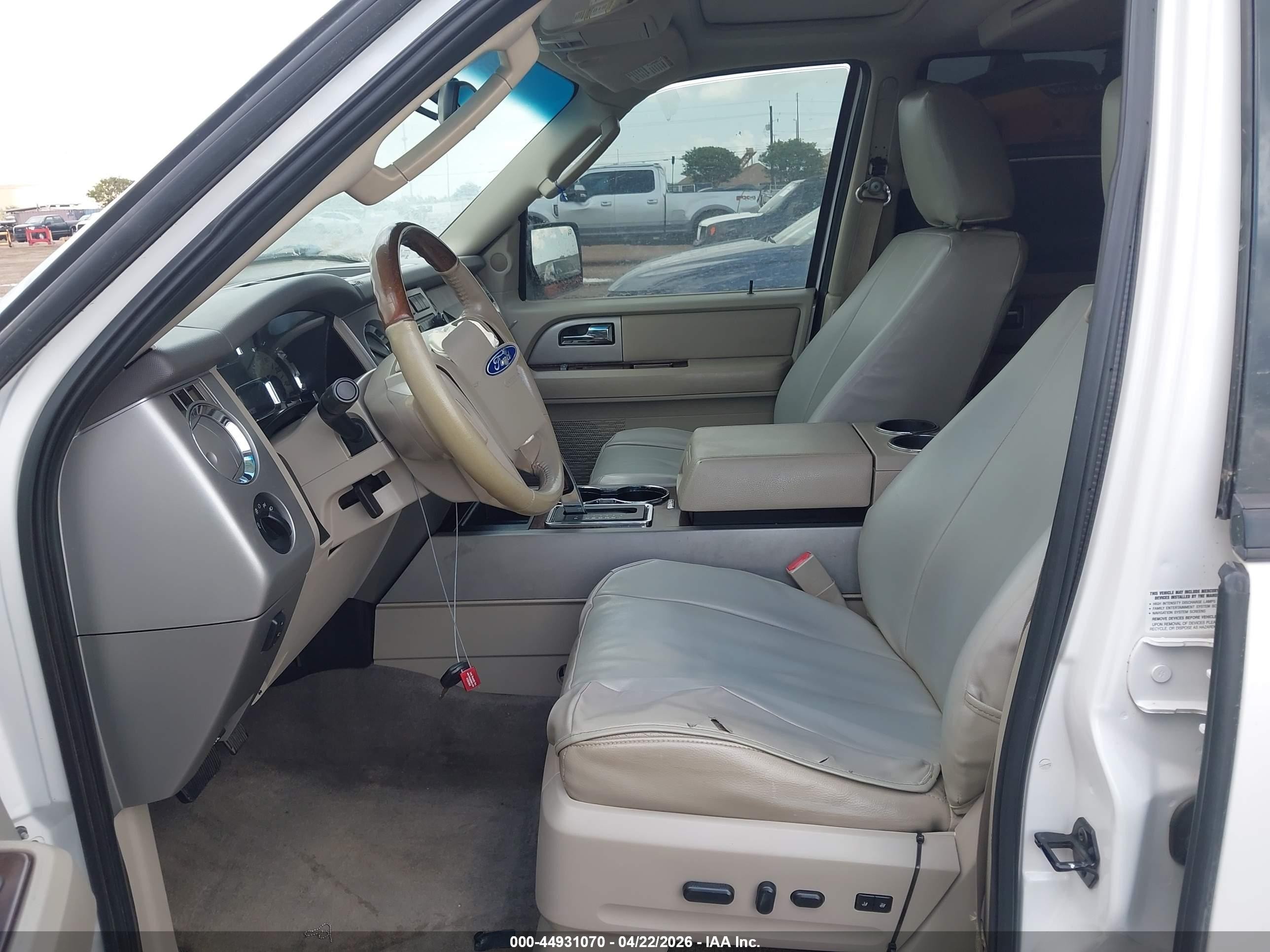 2010 Ford Expedition El Limited White vin: 1FMJK1K56AEB65824