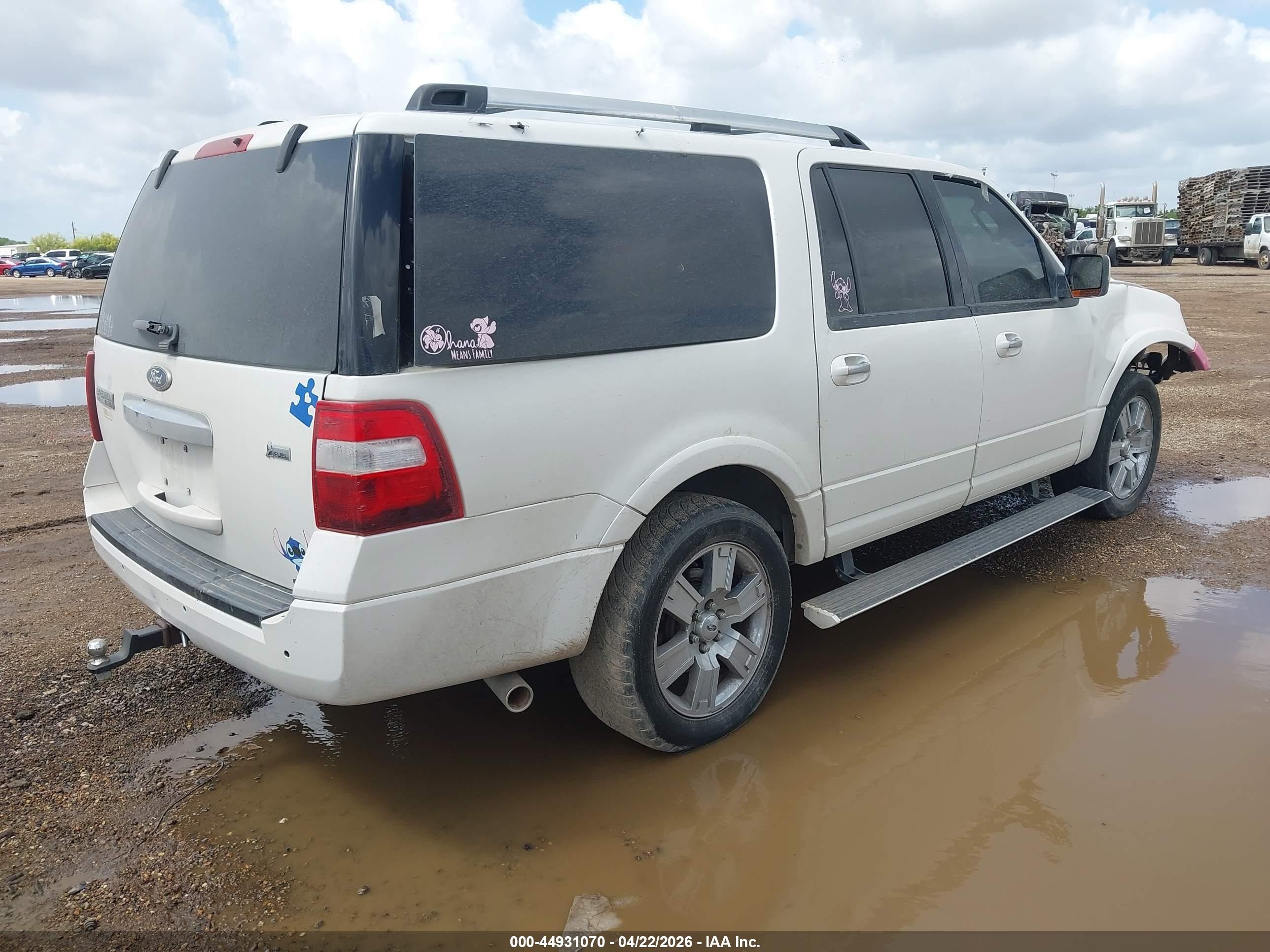 2010 Ford Expedition El Limited White vin: 1FMJK1K56AEB65824