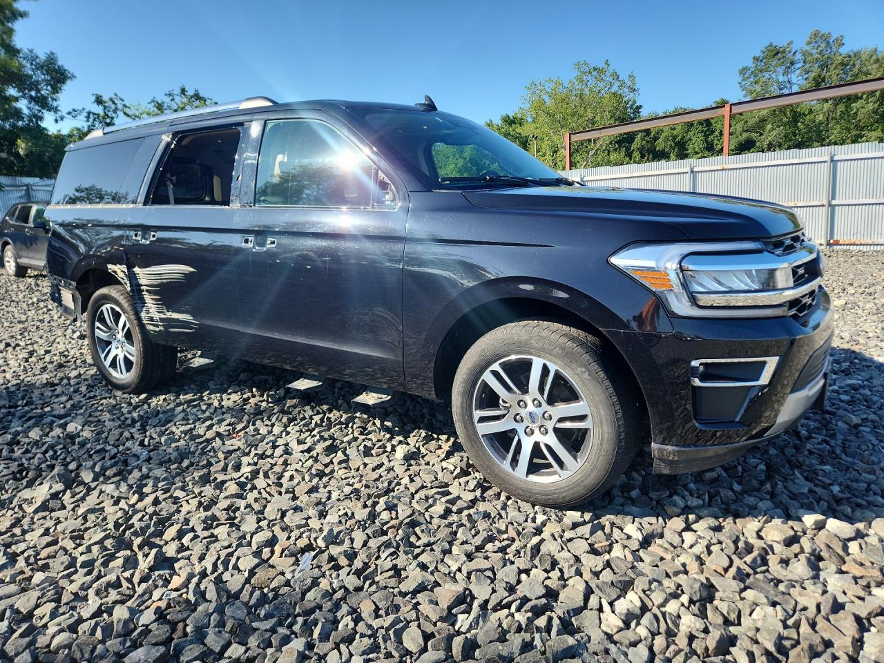 2024 Ford Expedition Max Limited Black vin: 1FMJK1K86REA65339 Damage: Right Rear Door Handle, Missing, Replacement Required