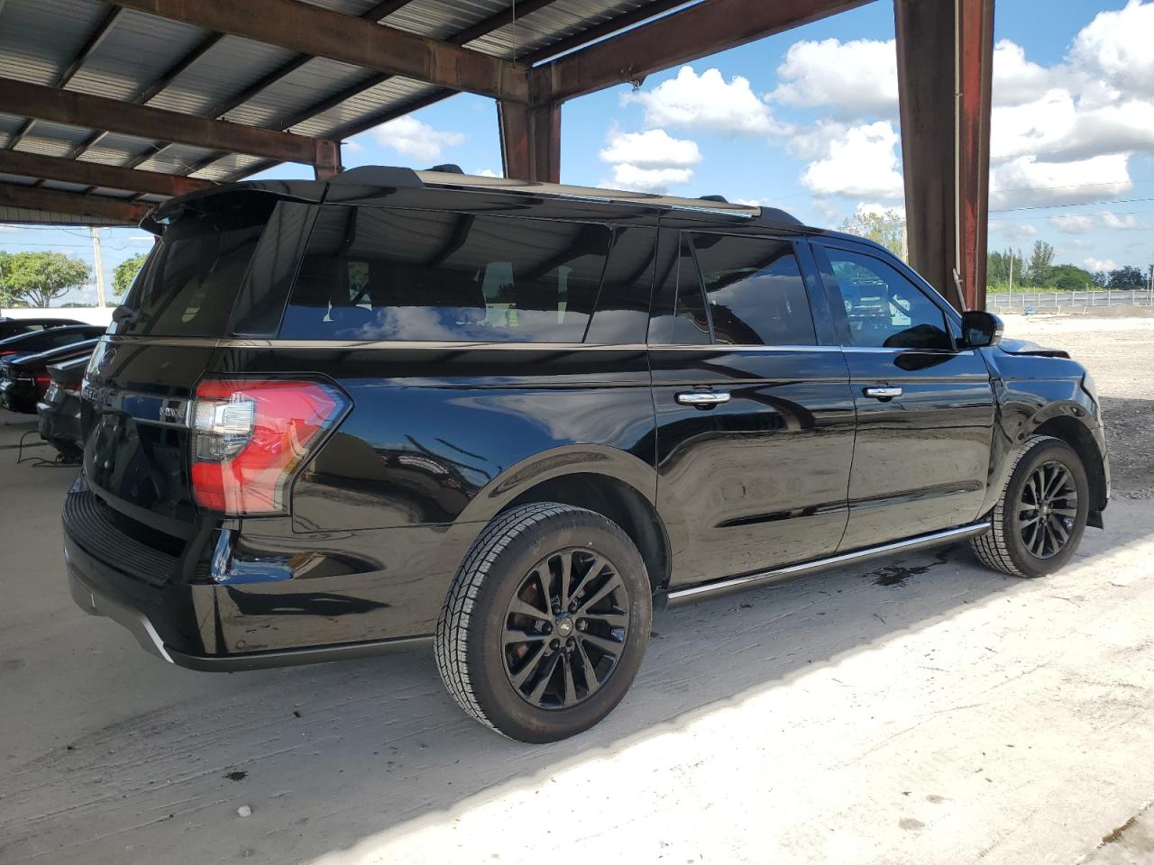 2018 Ford Expedition Max Limited Черный vin: 1FMJK1KT7JEA16983