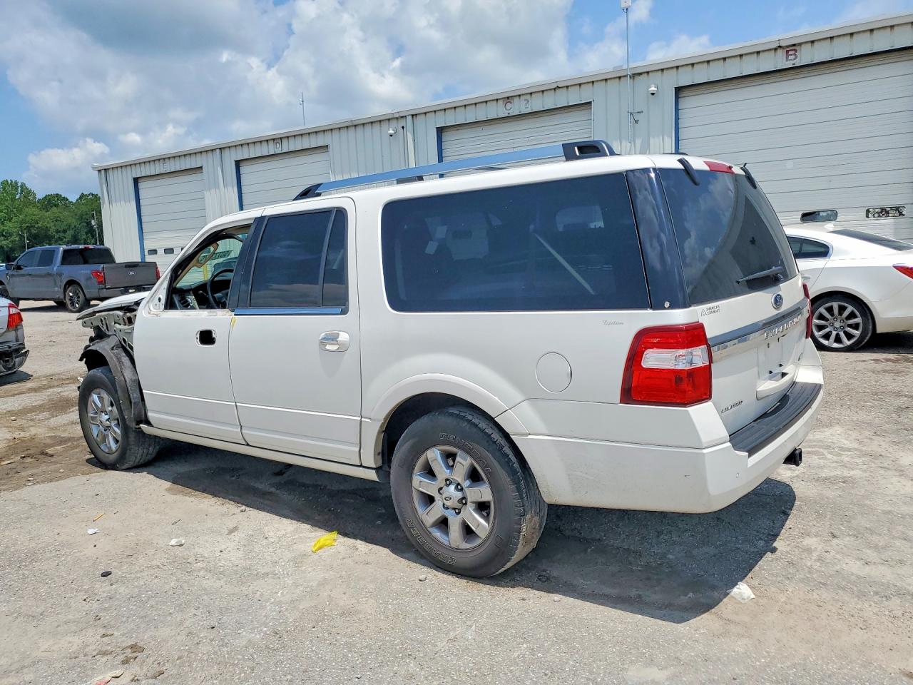 2015 Ford Expedition El Limited White vin: 1FMJK1KTXFEF20001