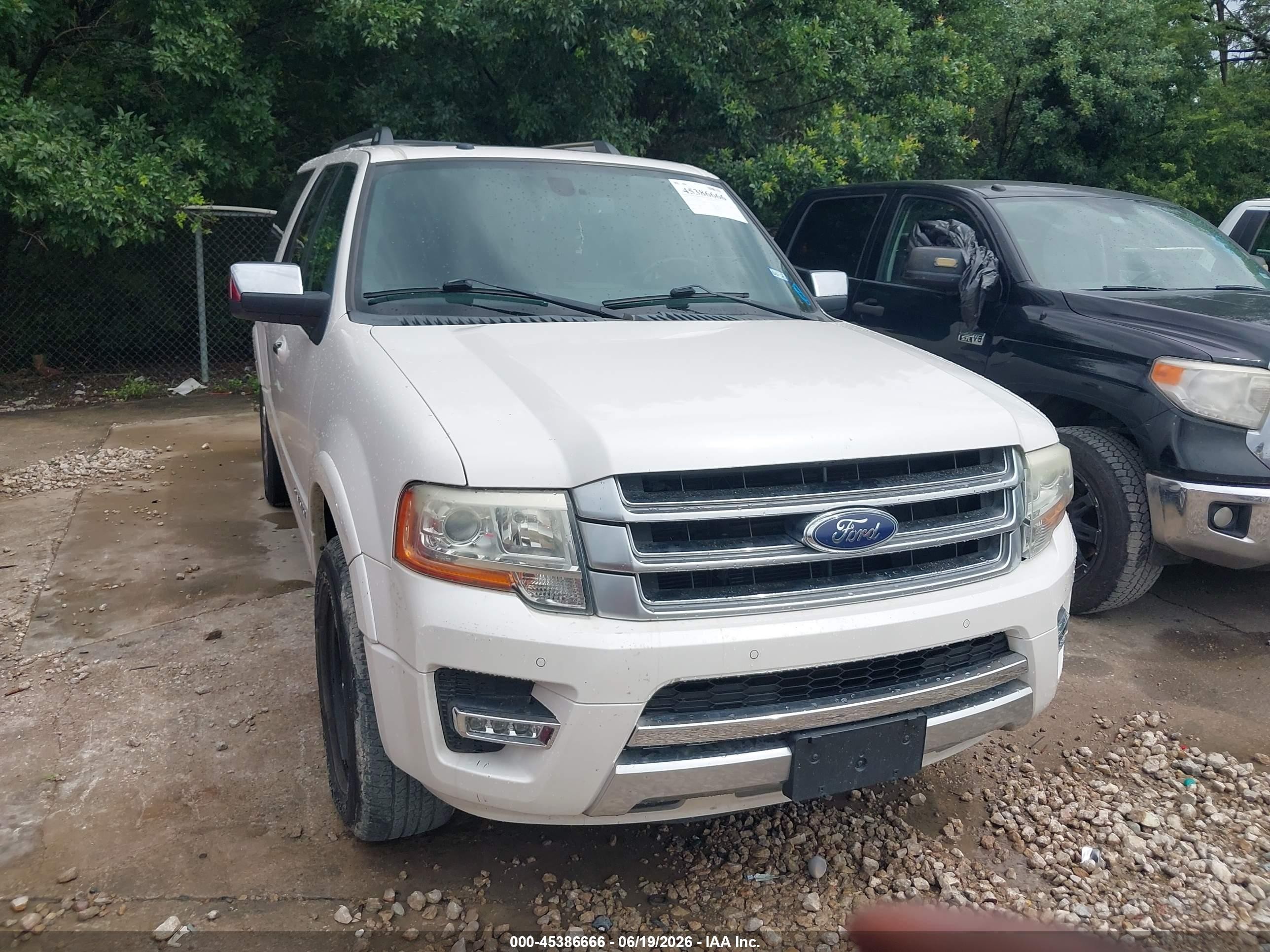 2015 Ford Expedition El Platinum White vin: 1FMJK1LT7FEF33612