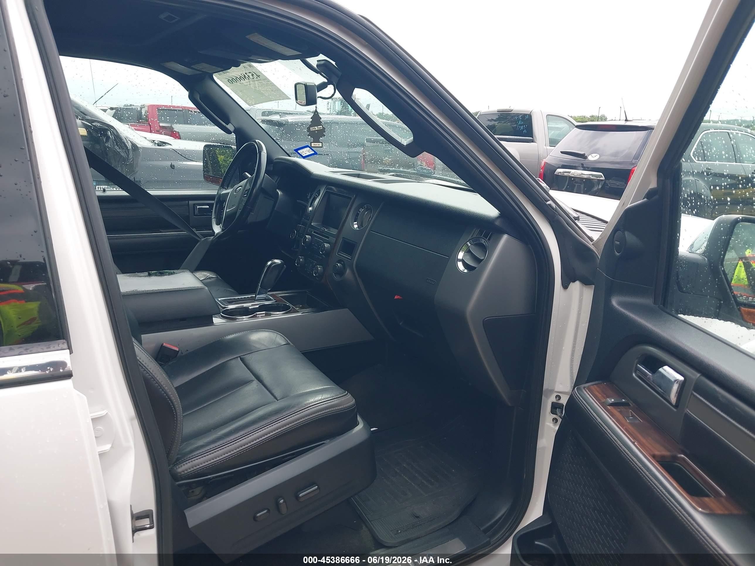 2015 Ford Expedition El Platinum White vin: 1FMJK1LT7FEF33612