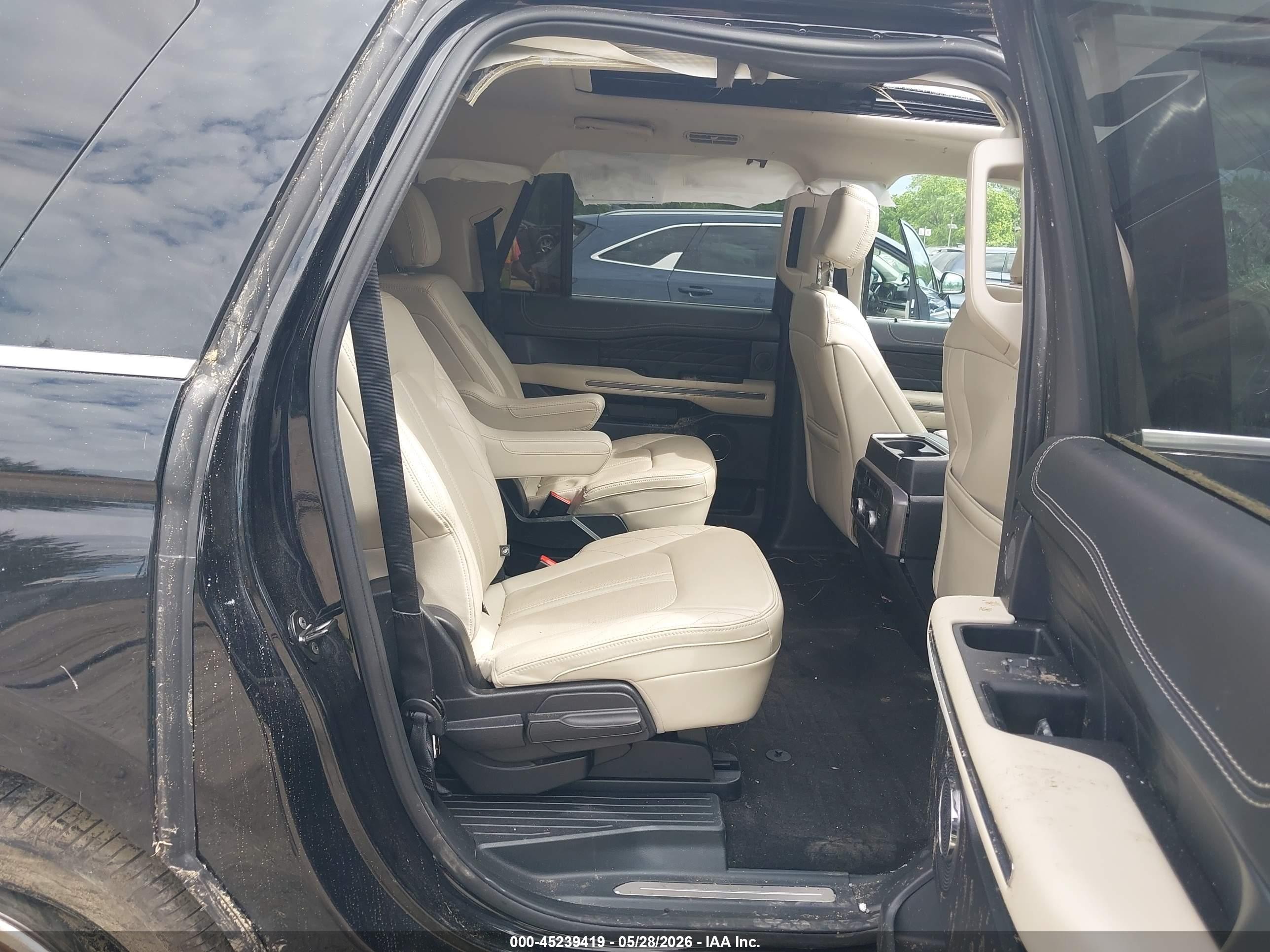 2020 Ford Expedition Platinum Max Черный vin: 1FMJK1LTXLEA26747