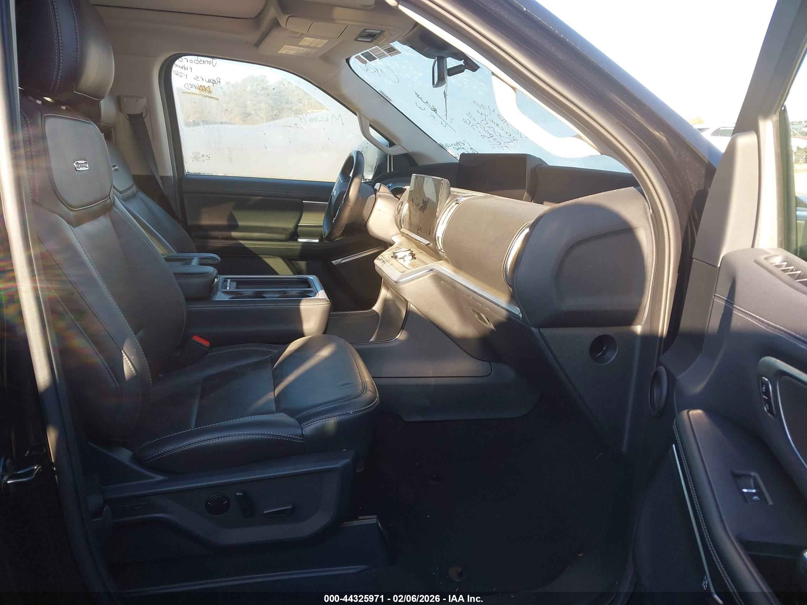 2025 Ford Expedition Platinum Max Black vin: 1FMJK1M86SEA26544