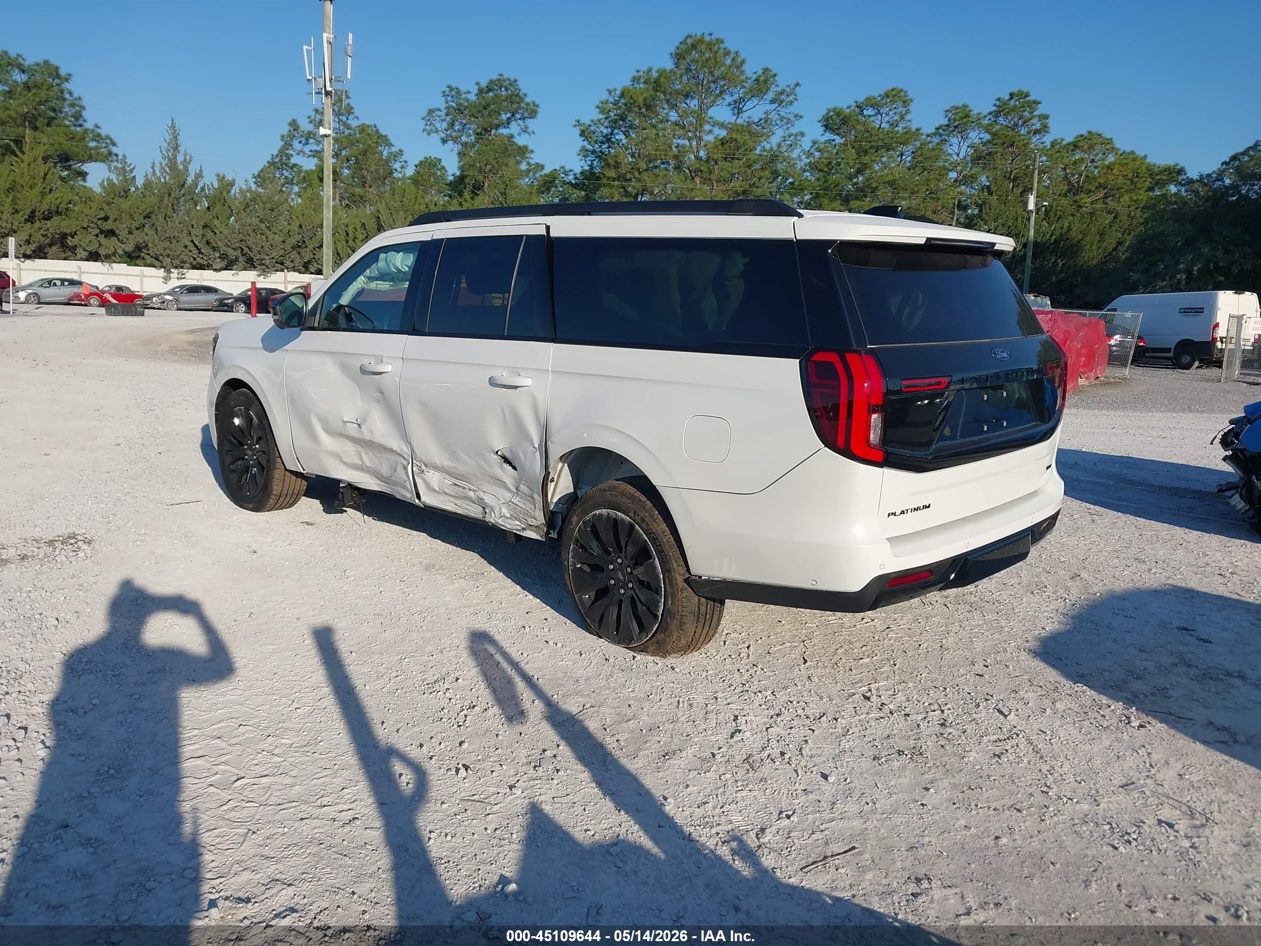 2025 Ford Expedition Platinum Max White vin: 1FMJK1M86SEA73427